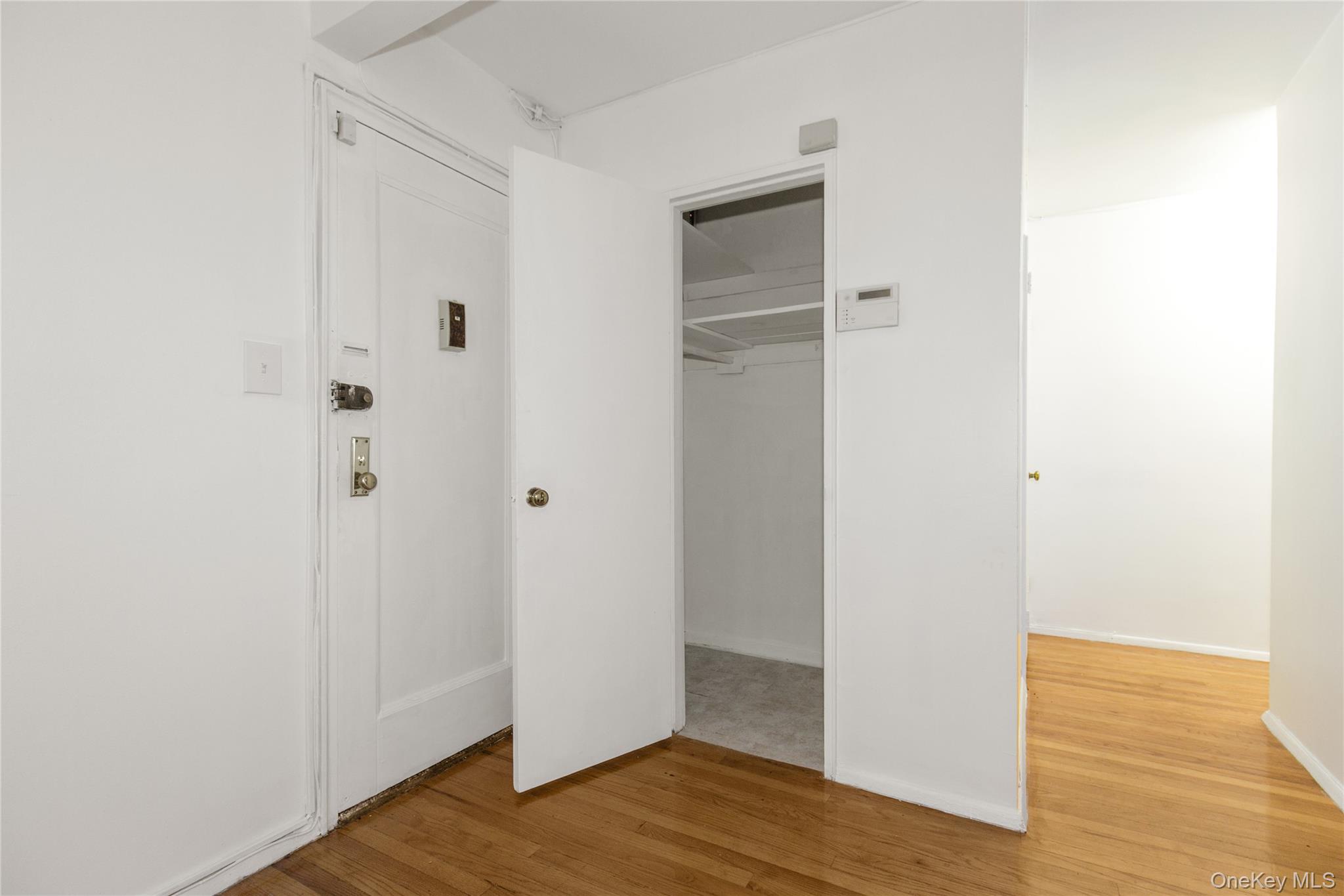 #18 photo, 87-15 204th Street, クイーンズ区 Hollis , NY 11423