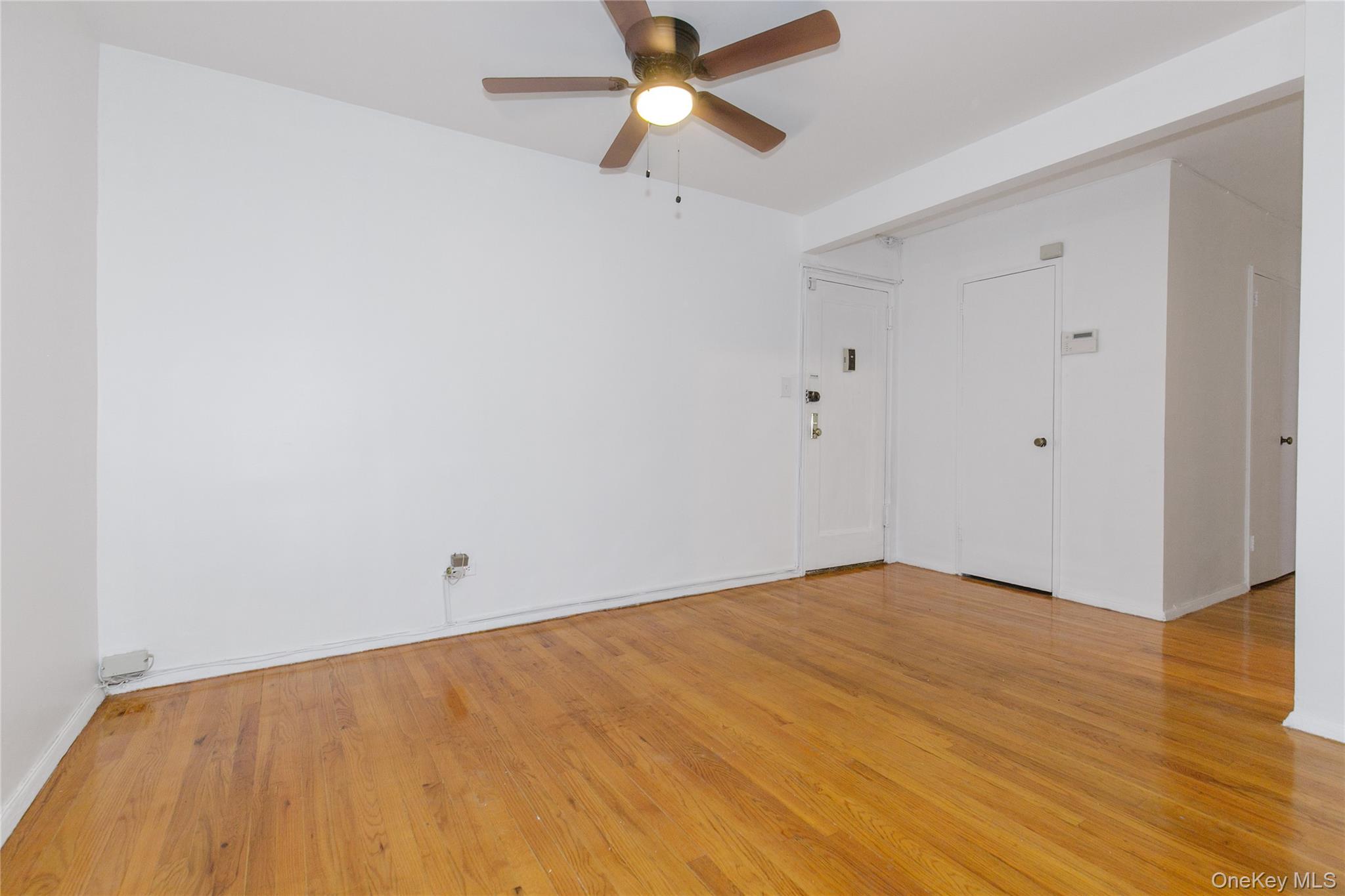 #3 photo, 87-15 204th Street, クイーンズ区 Hollis , NY 11423