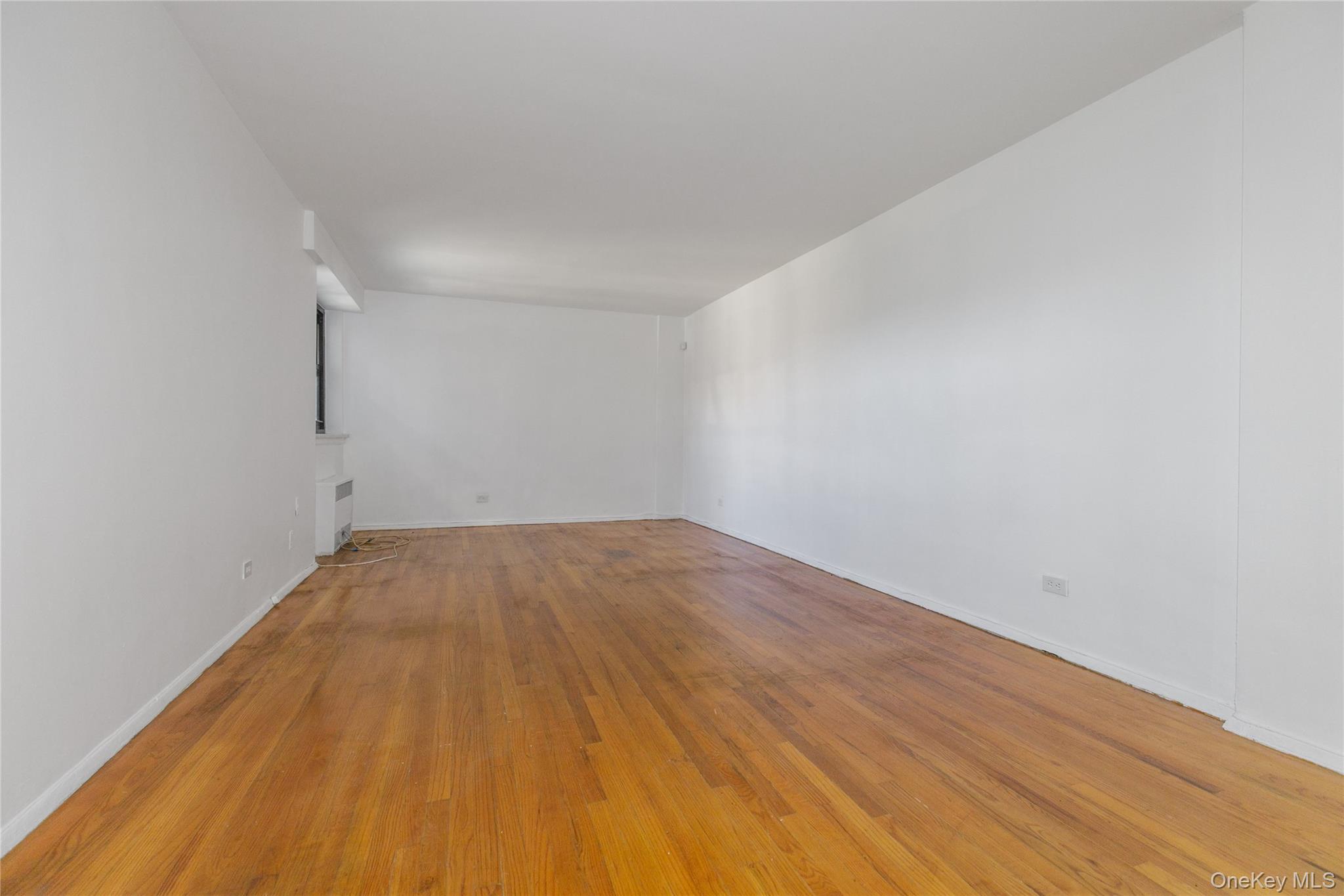 #5 photo, 87-15 204th Street, クイーンズ区 Hollis , NY 11423