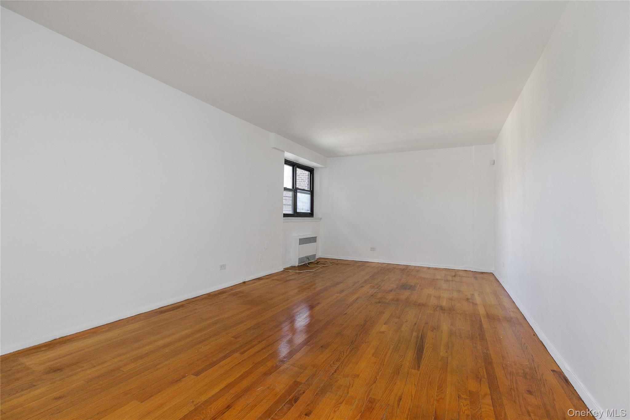 #7 photo, 87-15 204th Street, クイーンズ区 Hollis , NY 11423