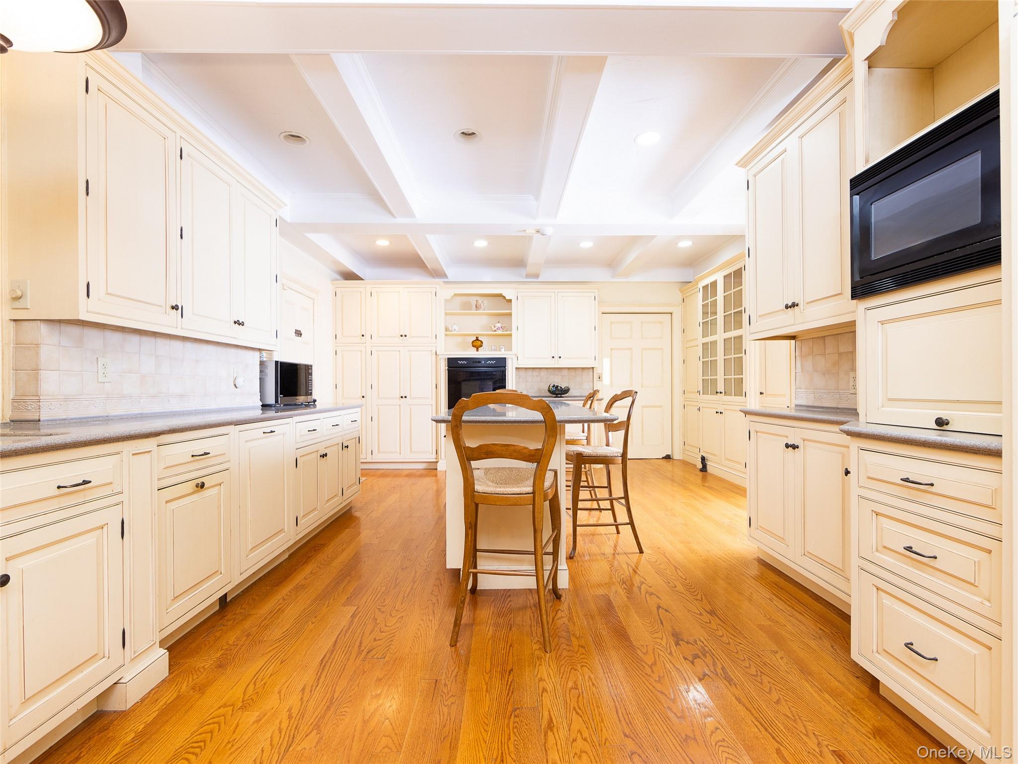 #8 photo, 63 Colonial Avenue, Warwick , NY 10990