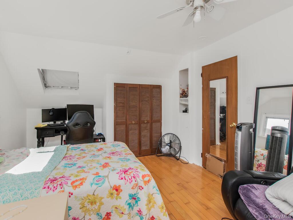 #17 photo, 129 Gailmore Drive, Yonkers , NY 10710