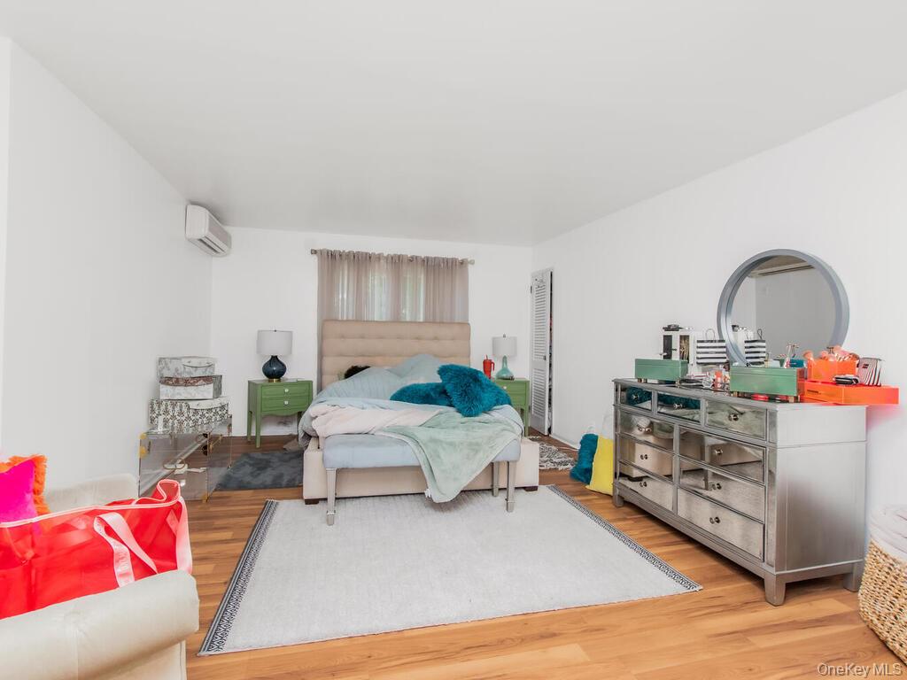 #19 photo, 129 Gailmore Drive, Yonkers , NY 10710