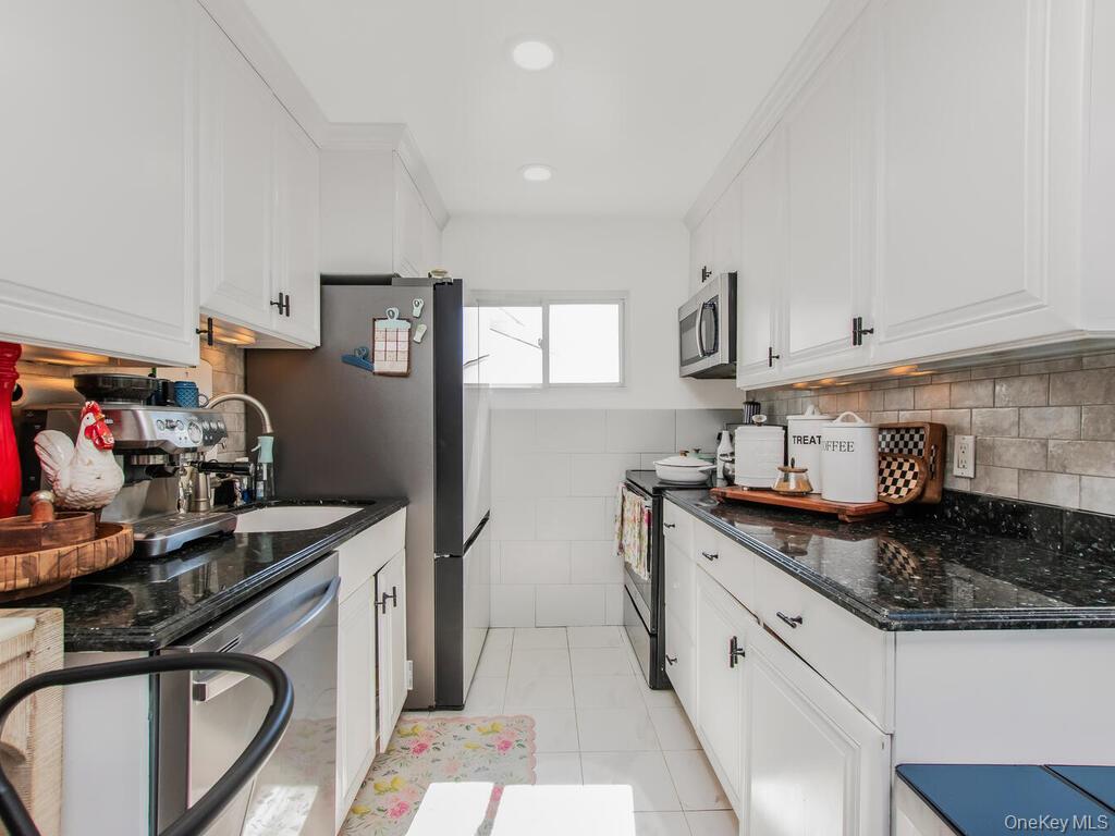 #9 photo, 129 Gailmore Drive, Yonkers , NY 10710