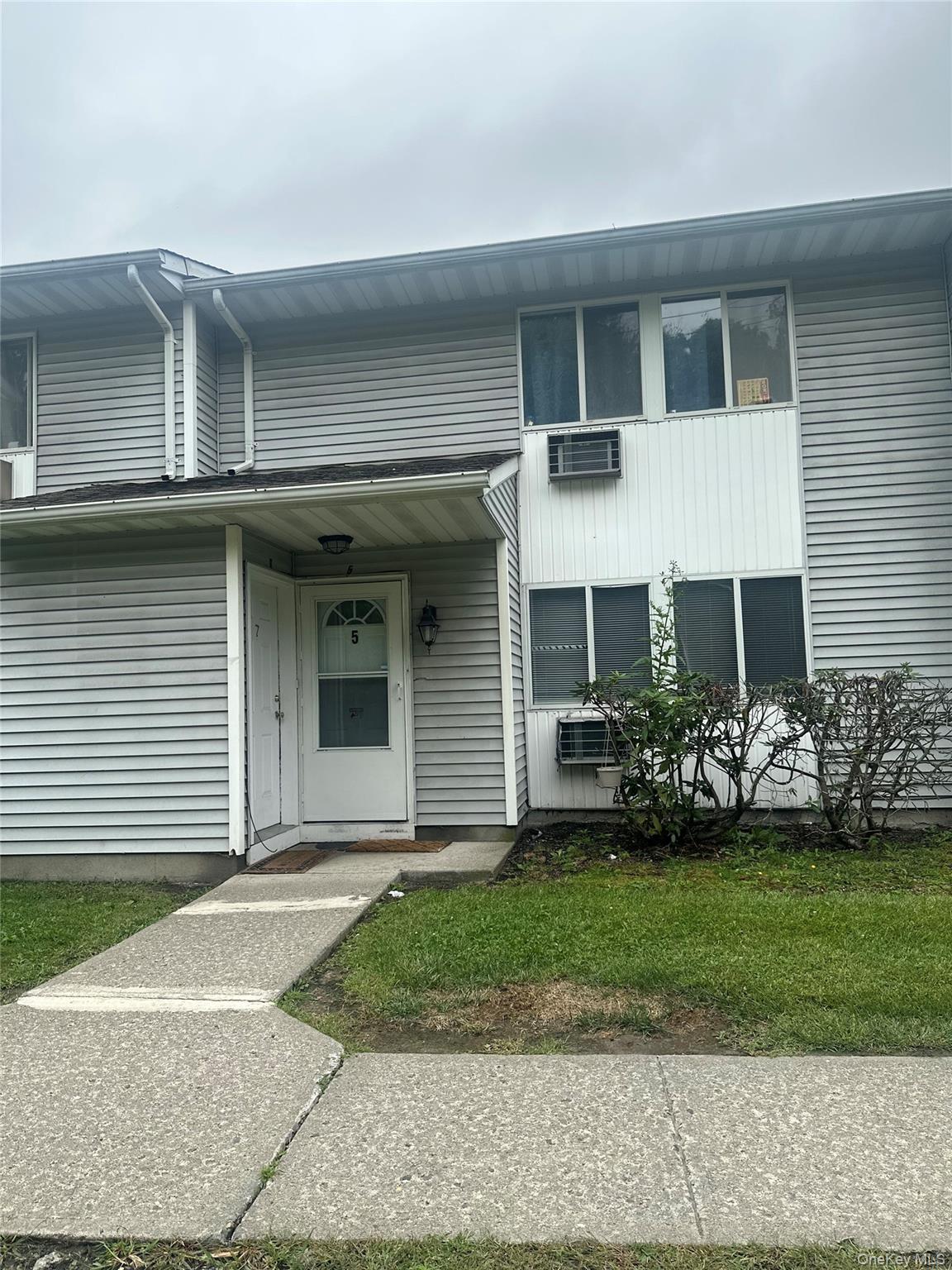 #1 photo, 5 Ruth Court, Middletown , NY 10940