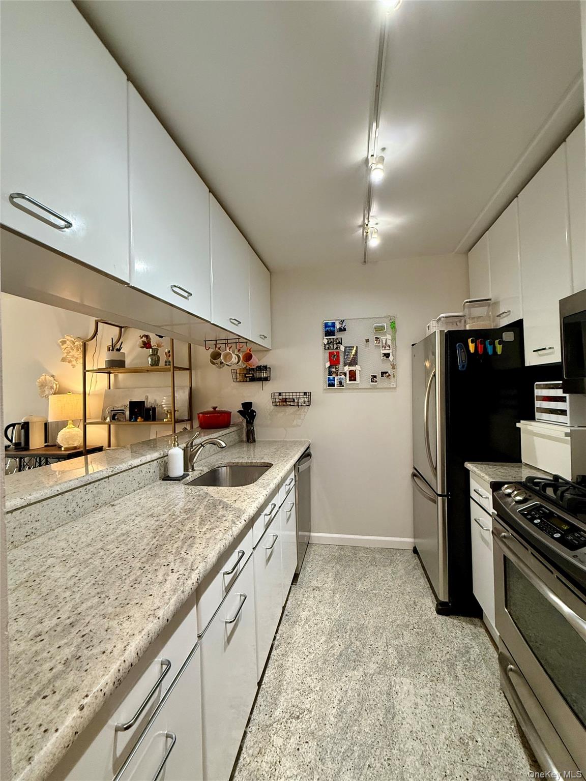 #2 photo, 4 Martine Avenue, White Plains , NY 10606