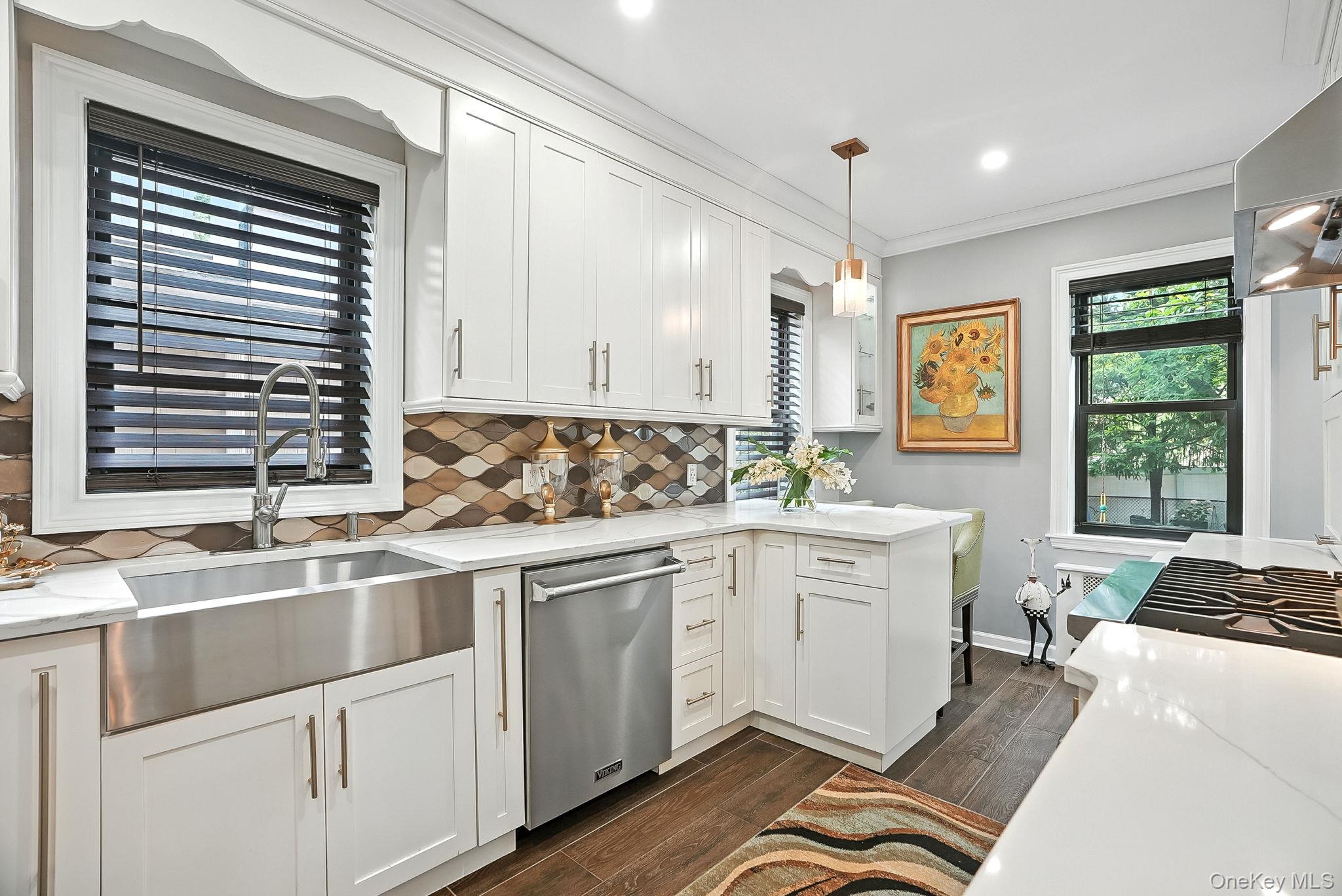 #16 photo, 1260 Rhinelander Avenue, Bronx , NY 10461