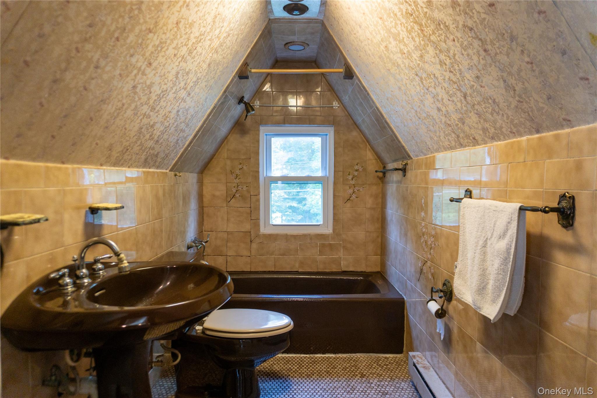 #12 photo, 8 Crescent Hill Drive, Cortlandt Manor , NY 10567