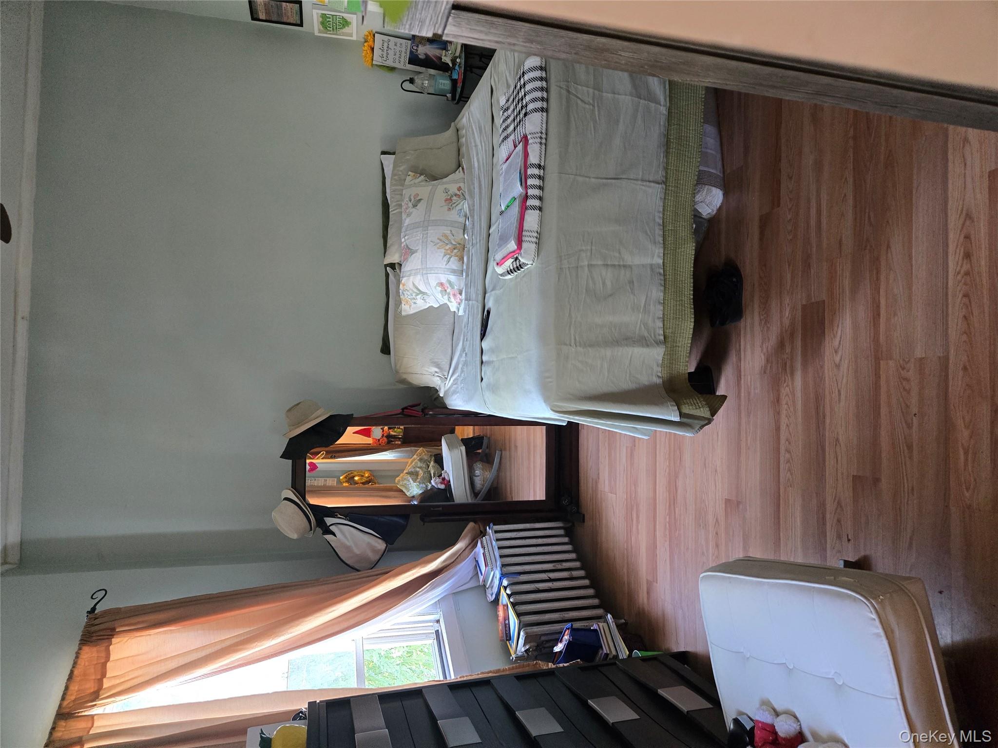 #5 photo, 2348 Turnbull Avenue, Bronx , NY 10473