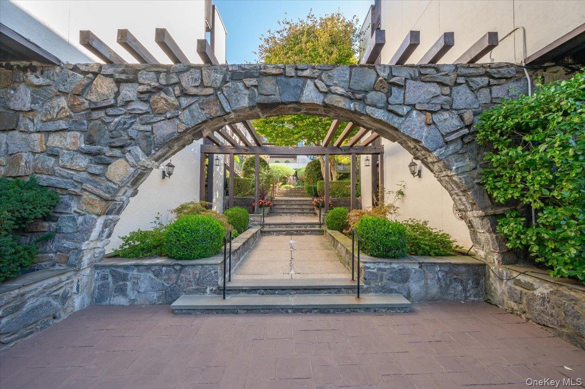 #1 photo, 1200 Warburton Avenue, Yonkers , NY 10701