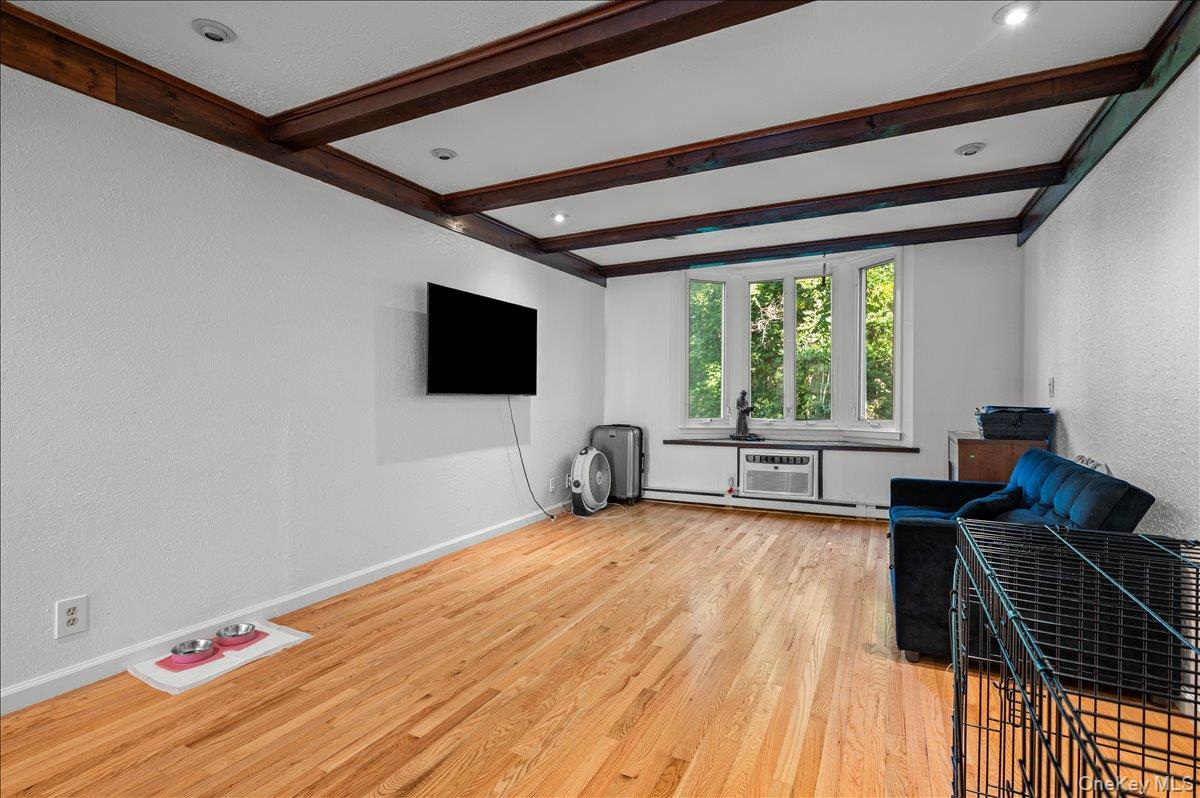 #11 photo, 1200 Warburton Avenue, Yonkers , NY 10701