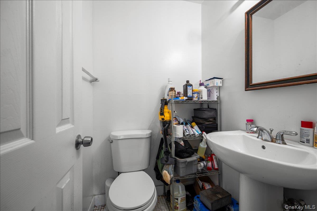 #20 photo, 1200 Warburton Avenue, Yonkers , NY 10701