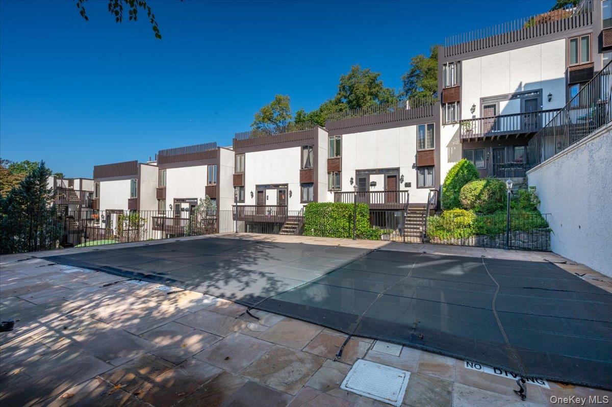 #5 photo, 1200 Warburton Avenue, Yonkers , NY 10701