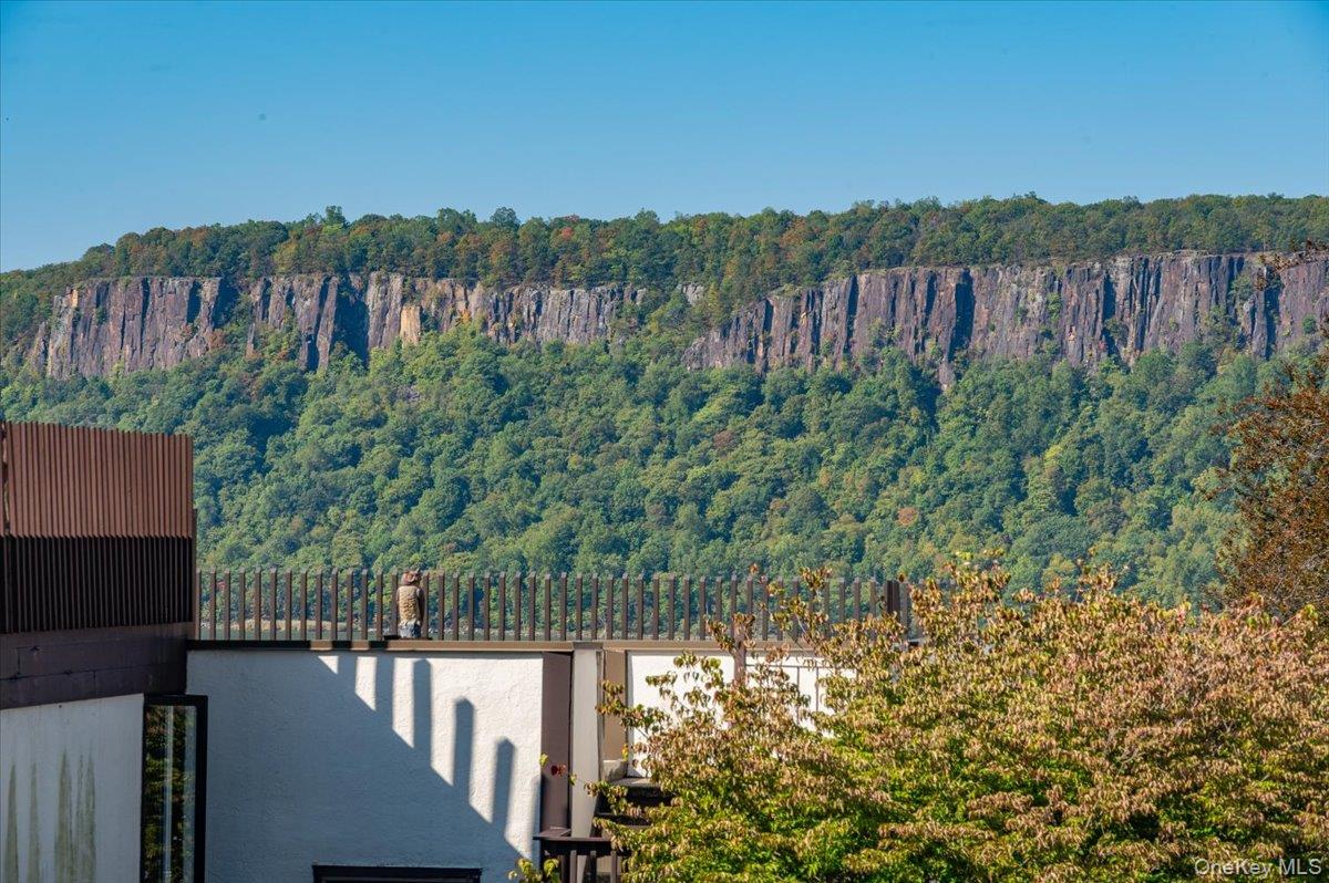 #7 photo, 1200 Warburton Avenue, Yonkers , NY 10701