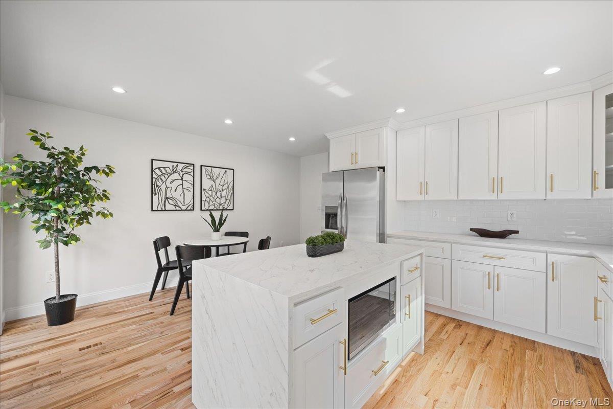 #3 photo, 93 Thurton Place, Yonkers , NY 10704