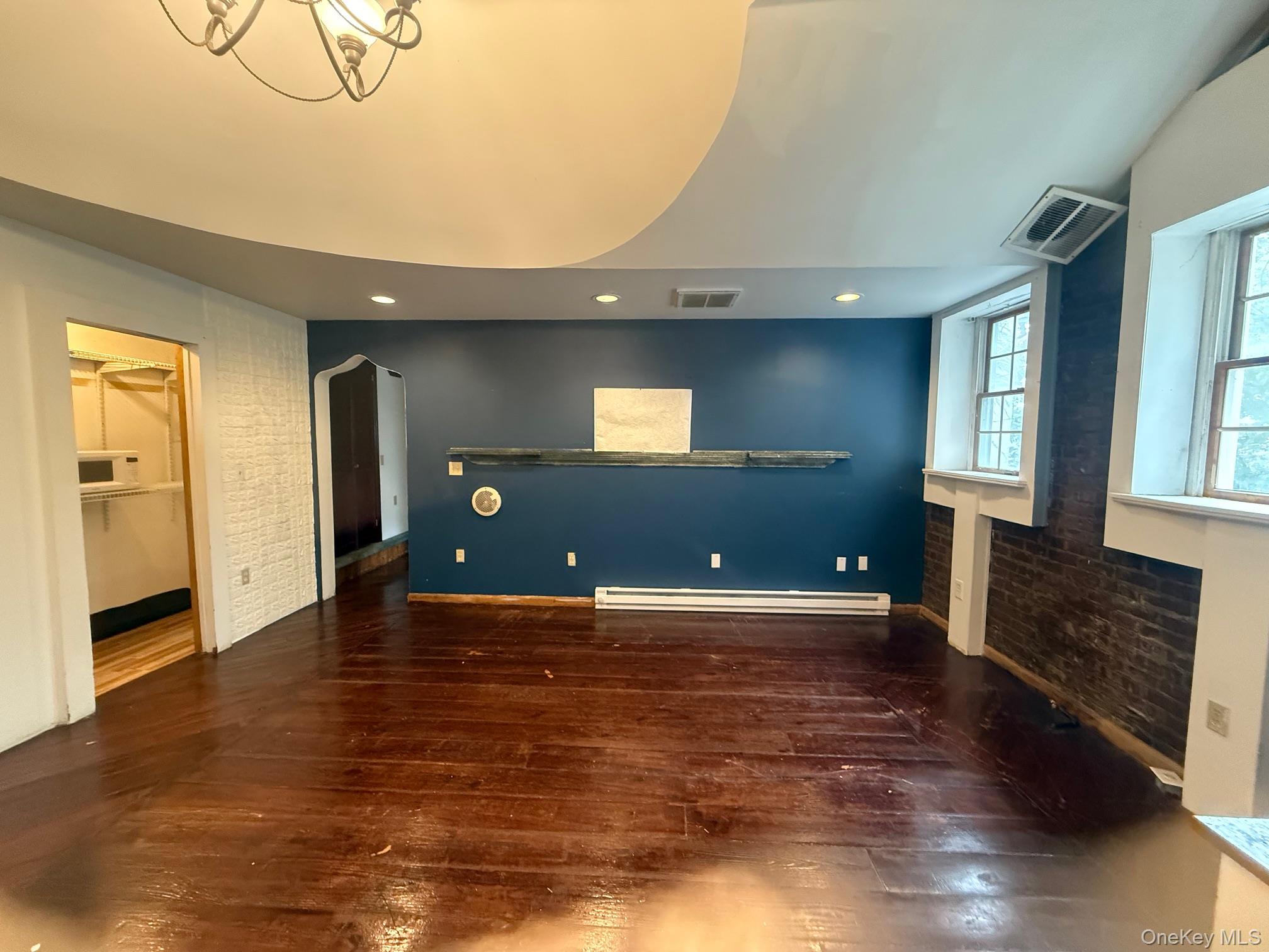 #1 photo, 18 E Main Street, Middletown , NY 10940