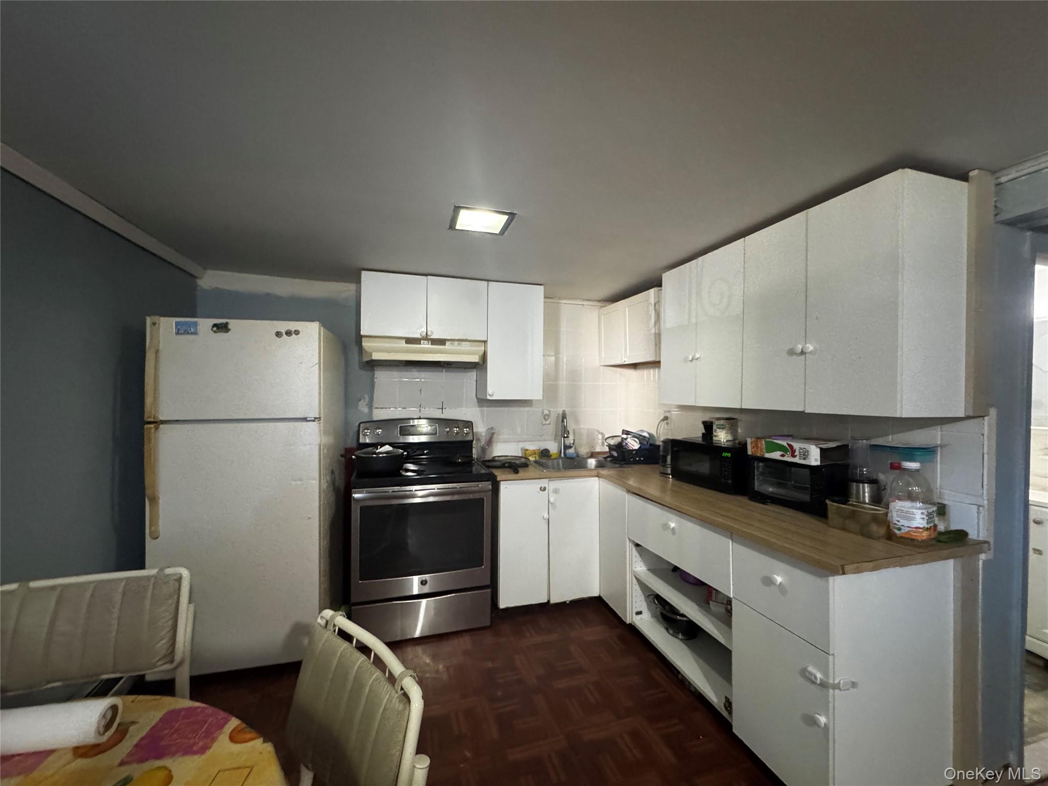 #11 photo, 309 Hancock Street, Brentwood , NY 11717