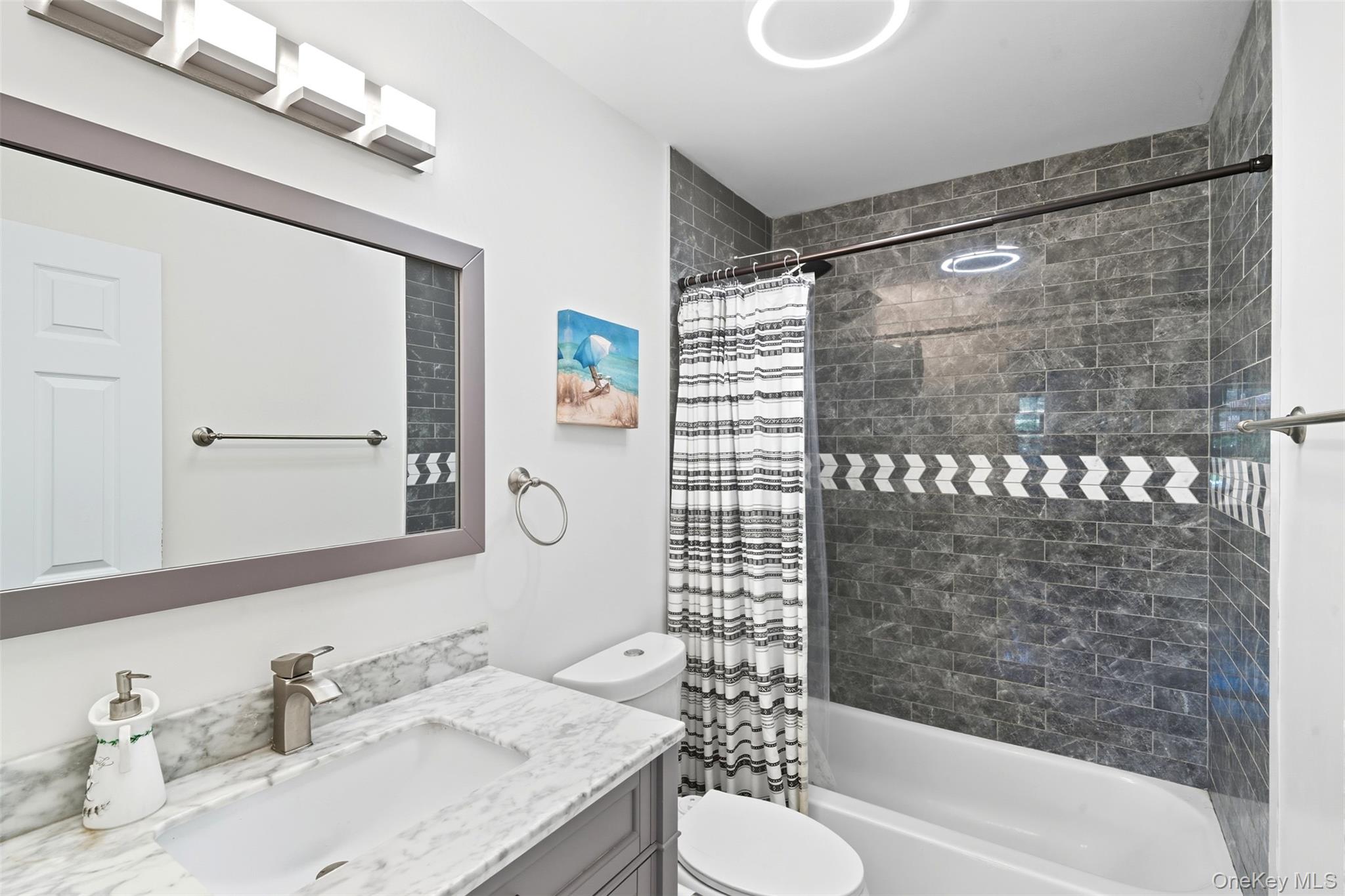 #14 photo, 36 Flintlock Drive, Shirley , NY 11967