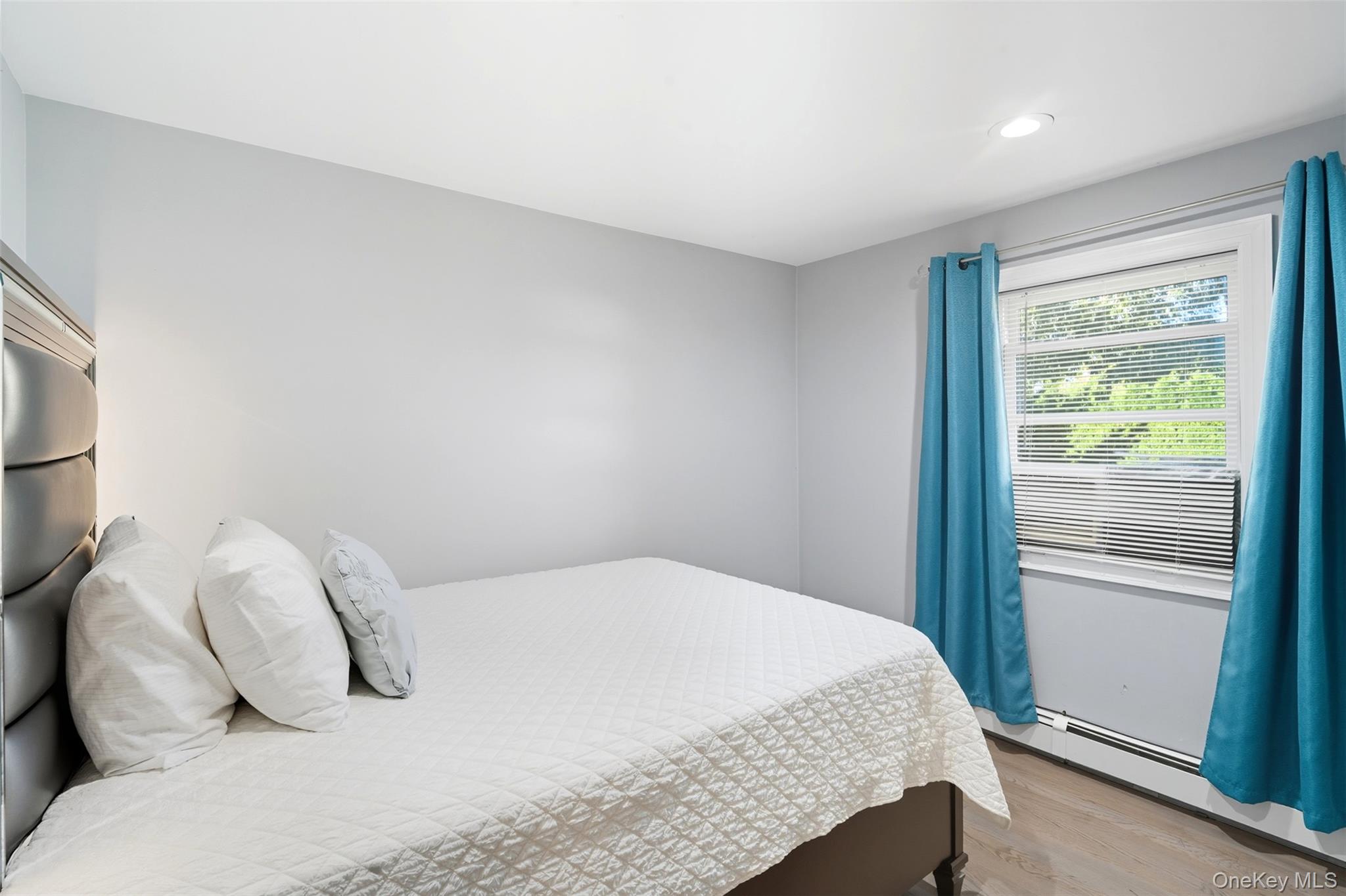 #17 photo, 36 Flintlock Drive, Shirley , NY 11967