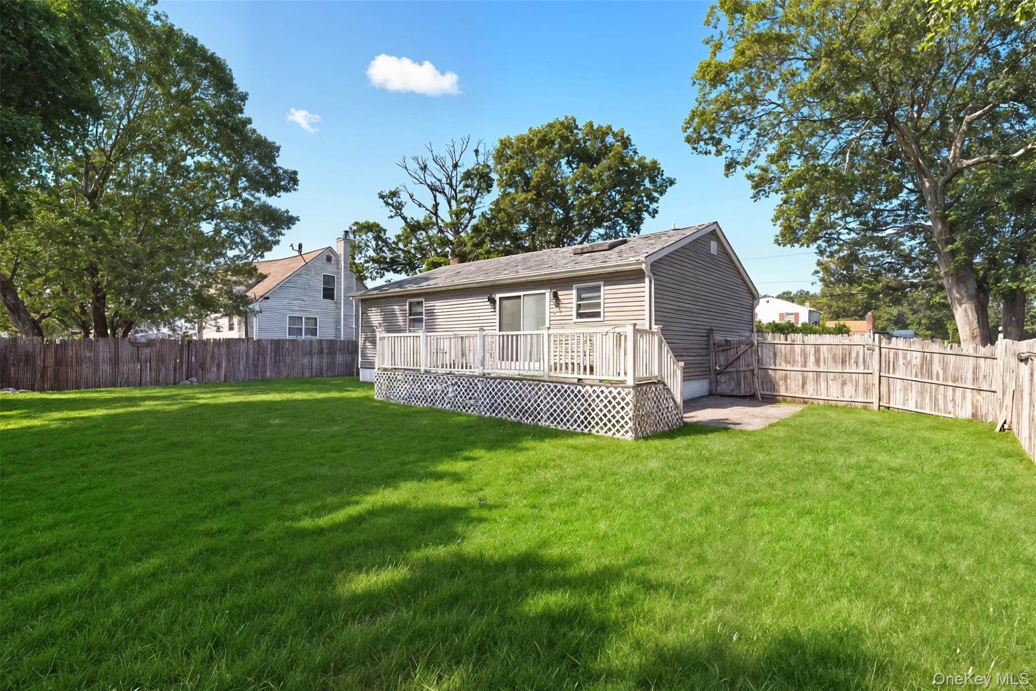 #4 photo, 36 Flintlock Drive, Shirley , NY 11967