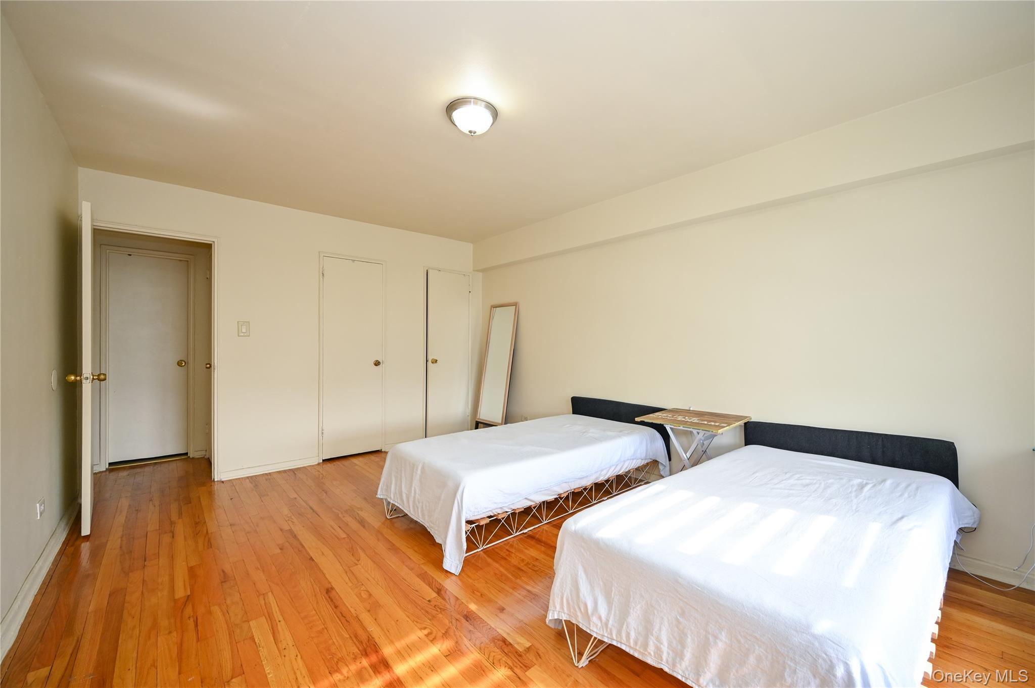 #5 photo, 34-25 150th Place, クイーンズ区 Flushing , NY 11354