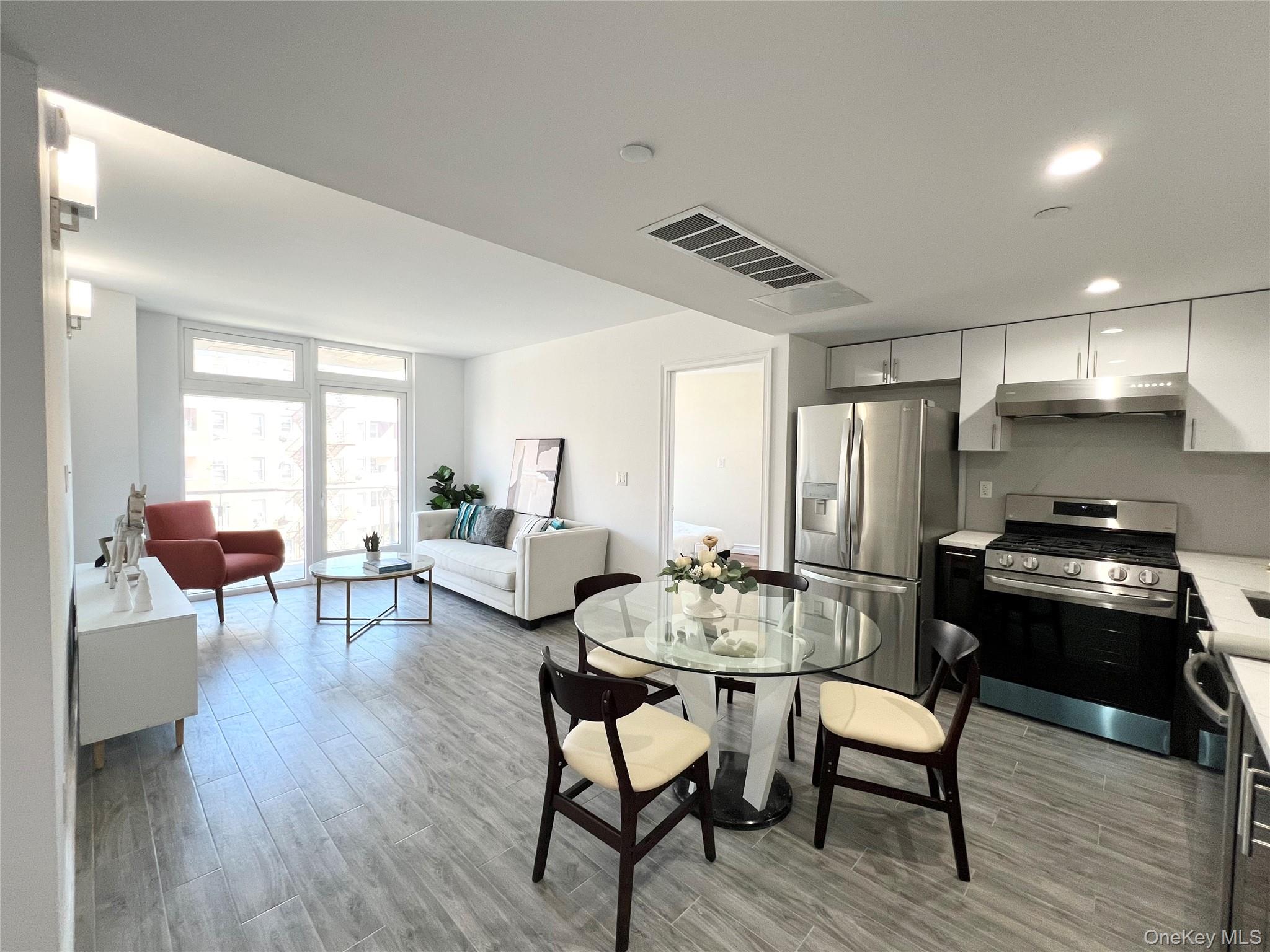 #2 photo, 65-18 Austin Street, クイーンズ区 Rego Park , NY 11374