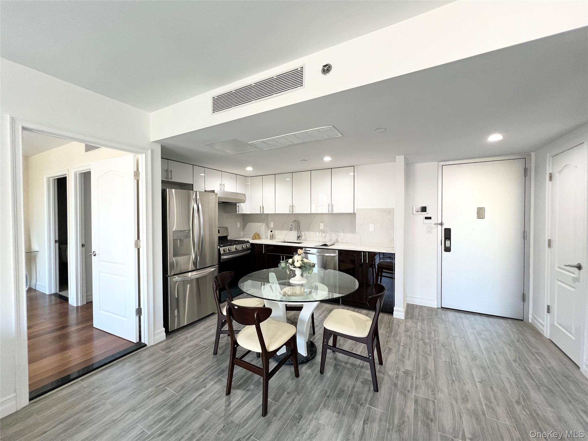 #3 photo, 65-18 Austin Street, クイーンズ区 Rego Park , NY 11374