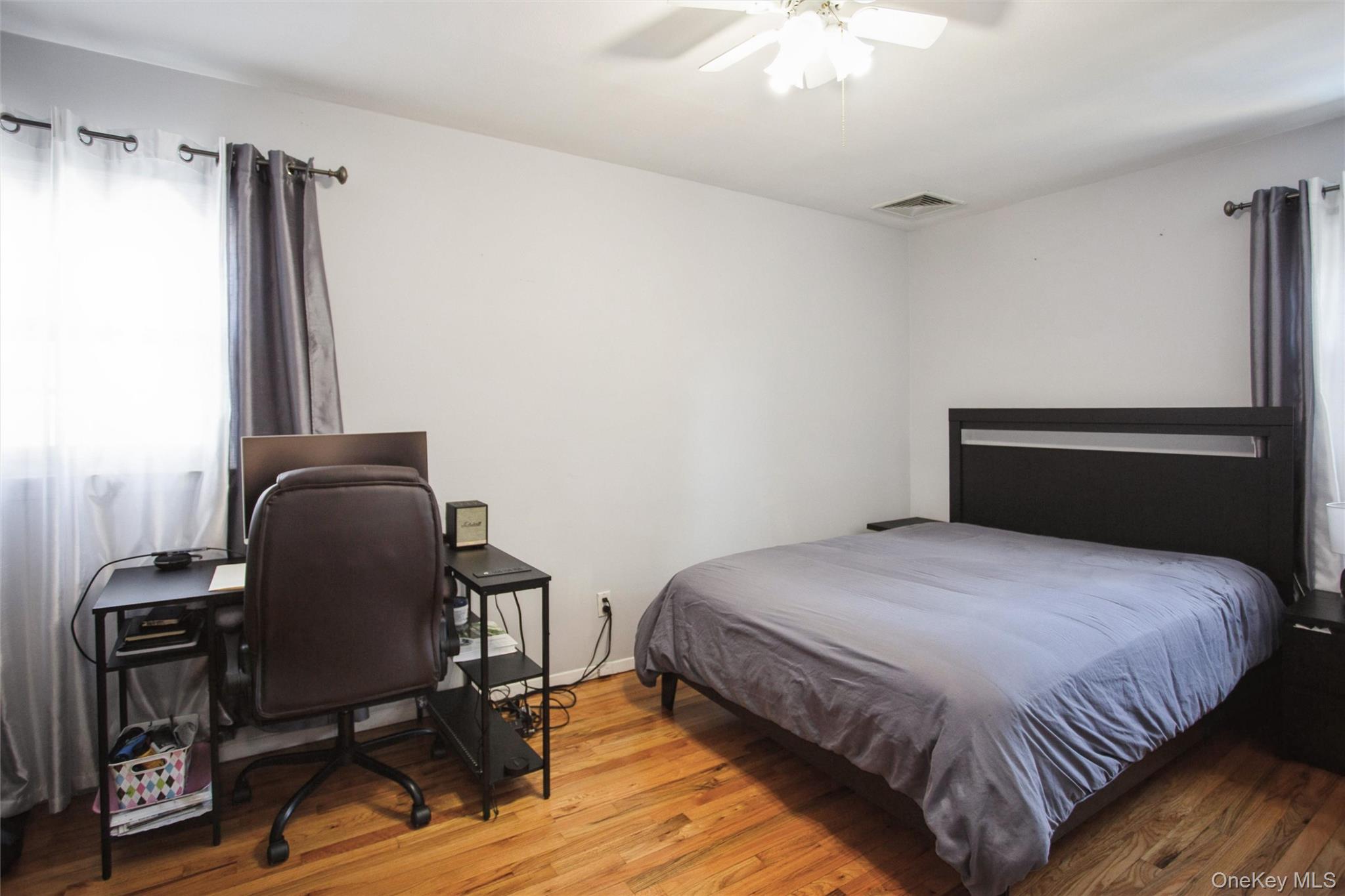 #10 photo, 3515 Oceanside Road, Oceanside , NY 11572