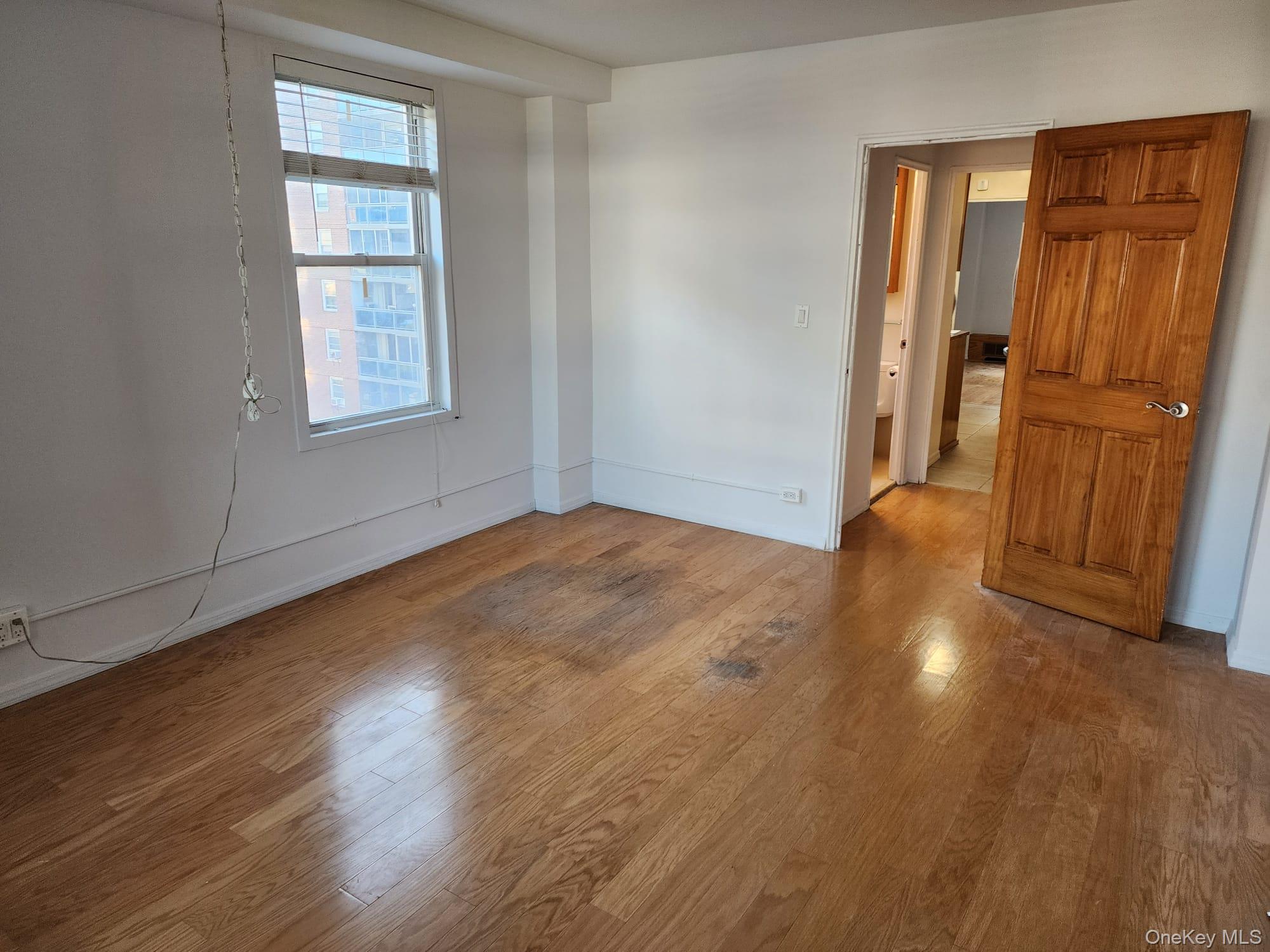 #13 photo, 97-37 63rd Road, 皇后区 雷哥公园 Rego Park , NY 11374