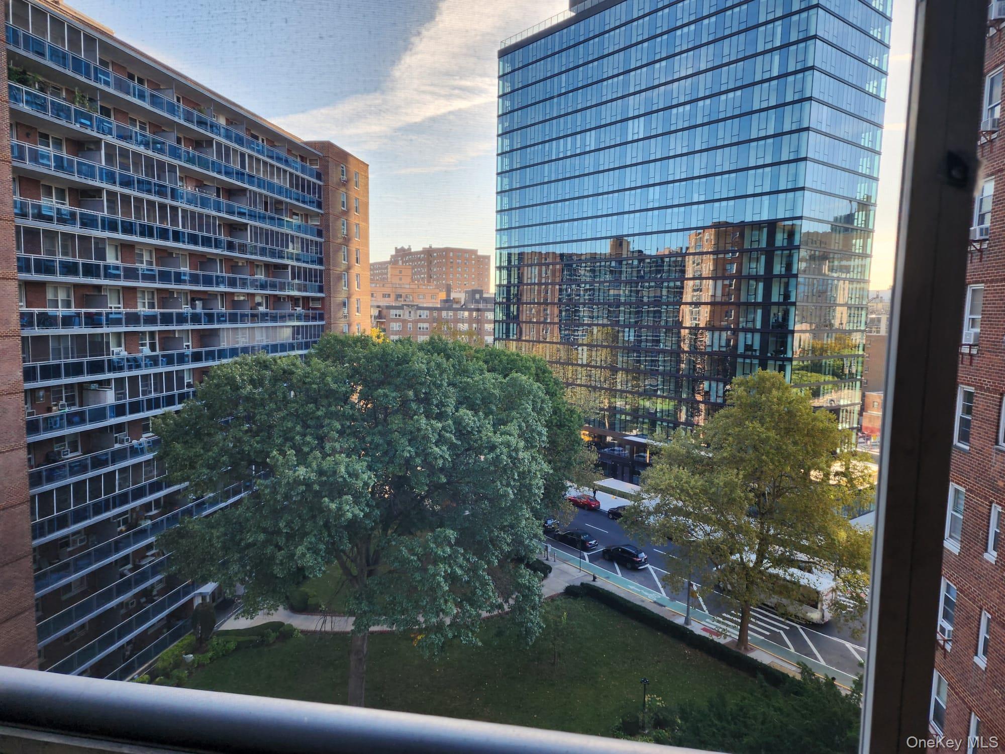 #7 photo, 97-37 63rd Road, 皇后区 雷哥公园 Rego Park , NY 11374