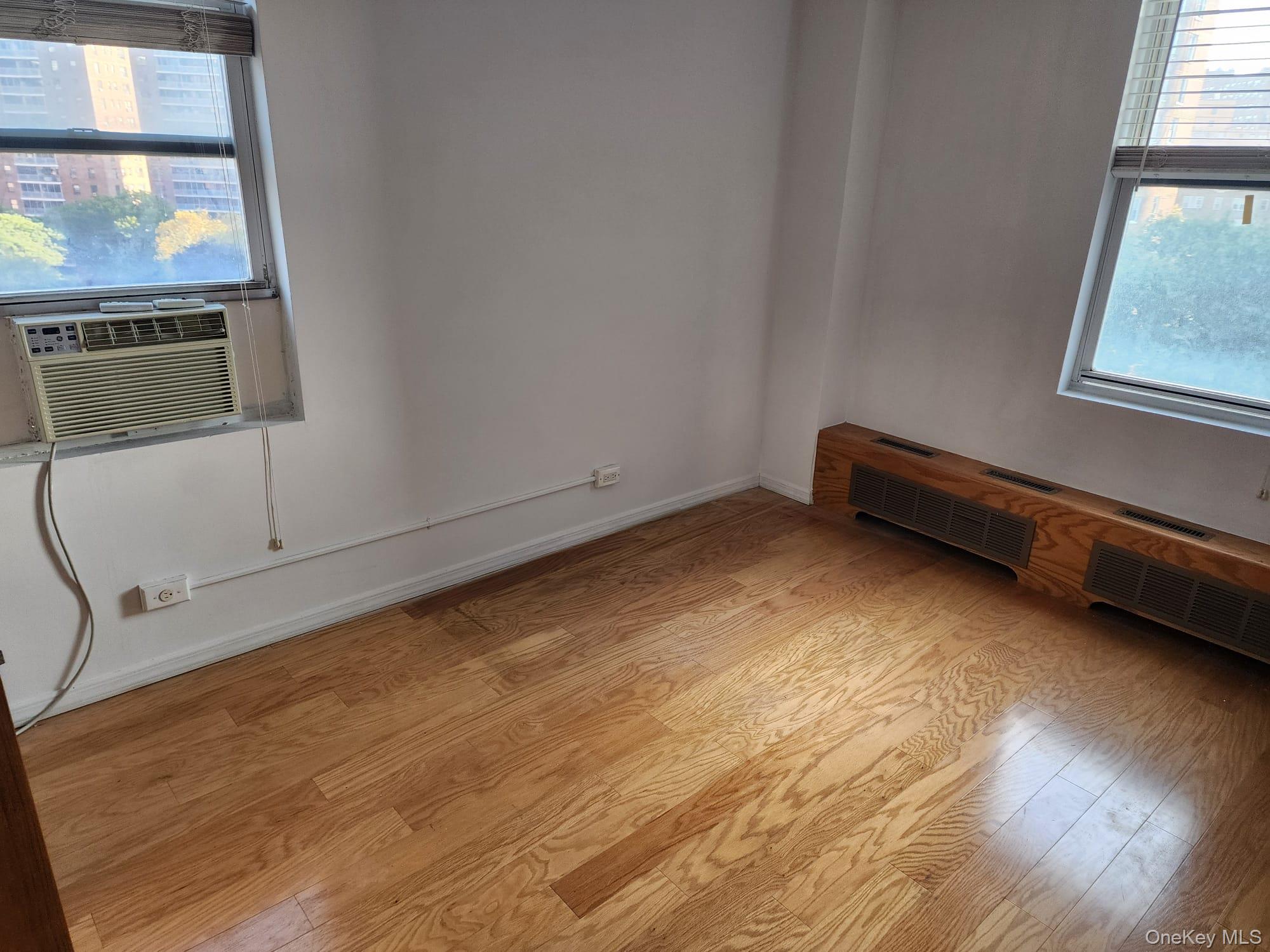 #8 photo, 97-37 63rd Road, 皇后区 雷哥公园 Rego Park , NY 11374