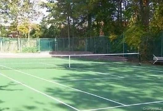 #4 photo, 603 Towne House Village, サフォーク郡 Central Islip , NY 11749