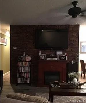 #8 photo, 603 Towne House Village, サフォーク郡 Central Islip , NY 11749