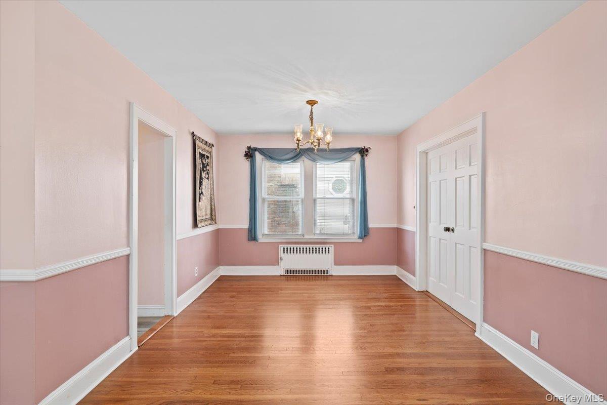 #4 photo, 61 Dartmouth Street, Williston Park , NY 11596