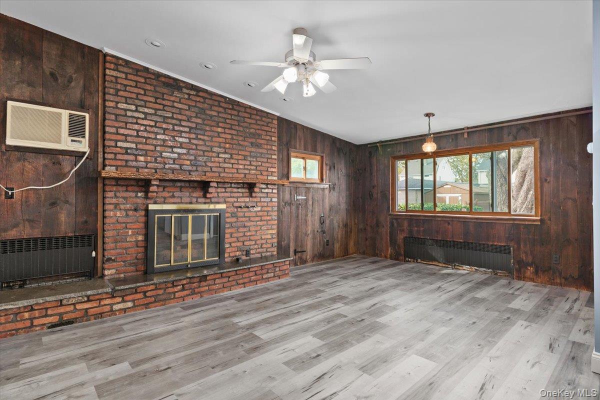 #7 photo, 61 Dartmouth Street, Williston Park , NY 11596