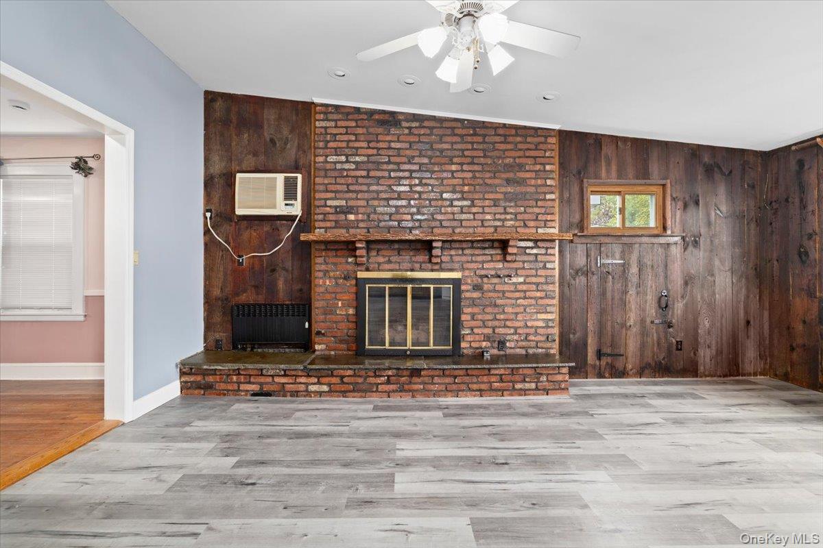 #9 photo, 61 Dartmouth Street, Williston Park , NY 11596