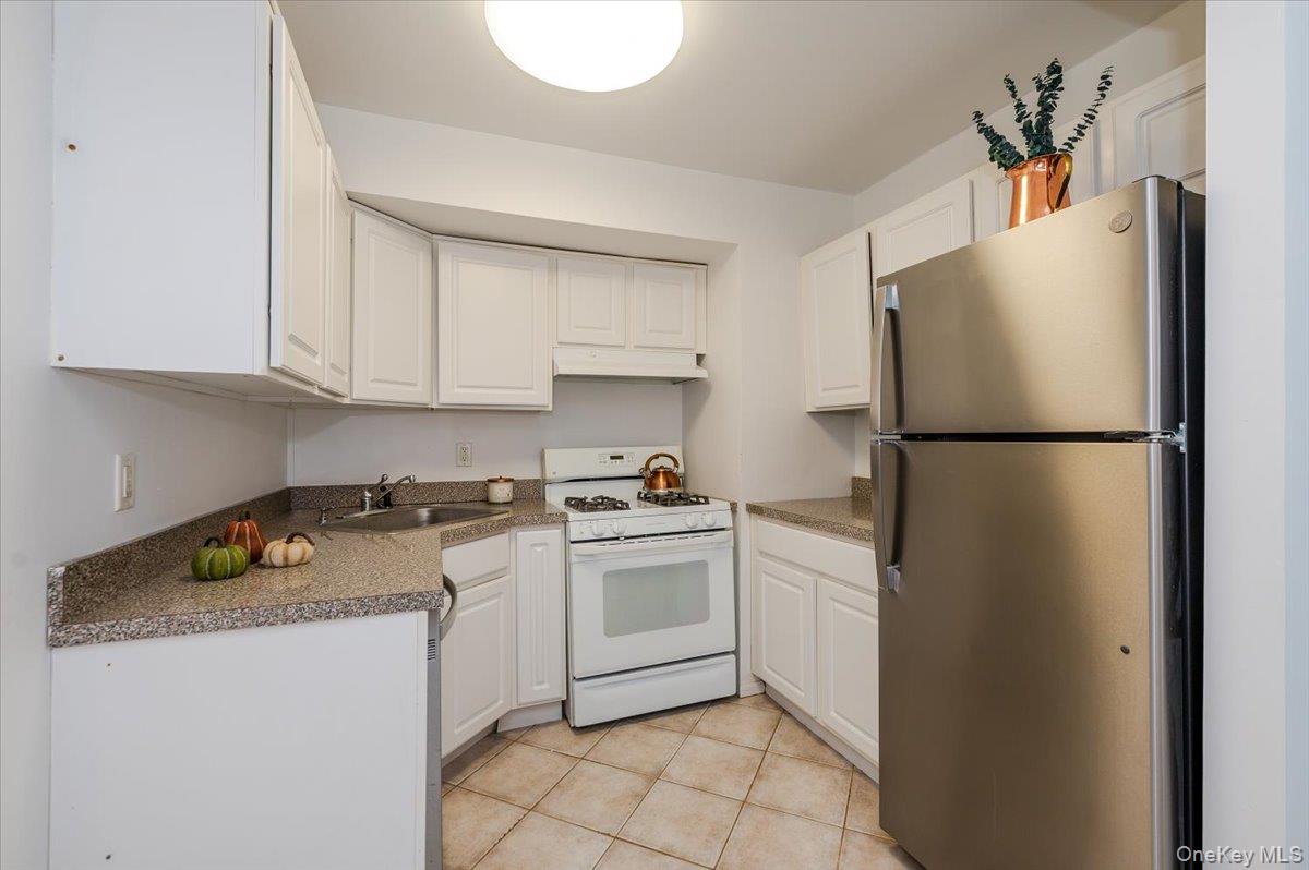 #8 photo, 55 Monroe Boulevard, Long Beach , NY 11561