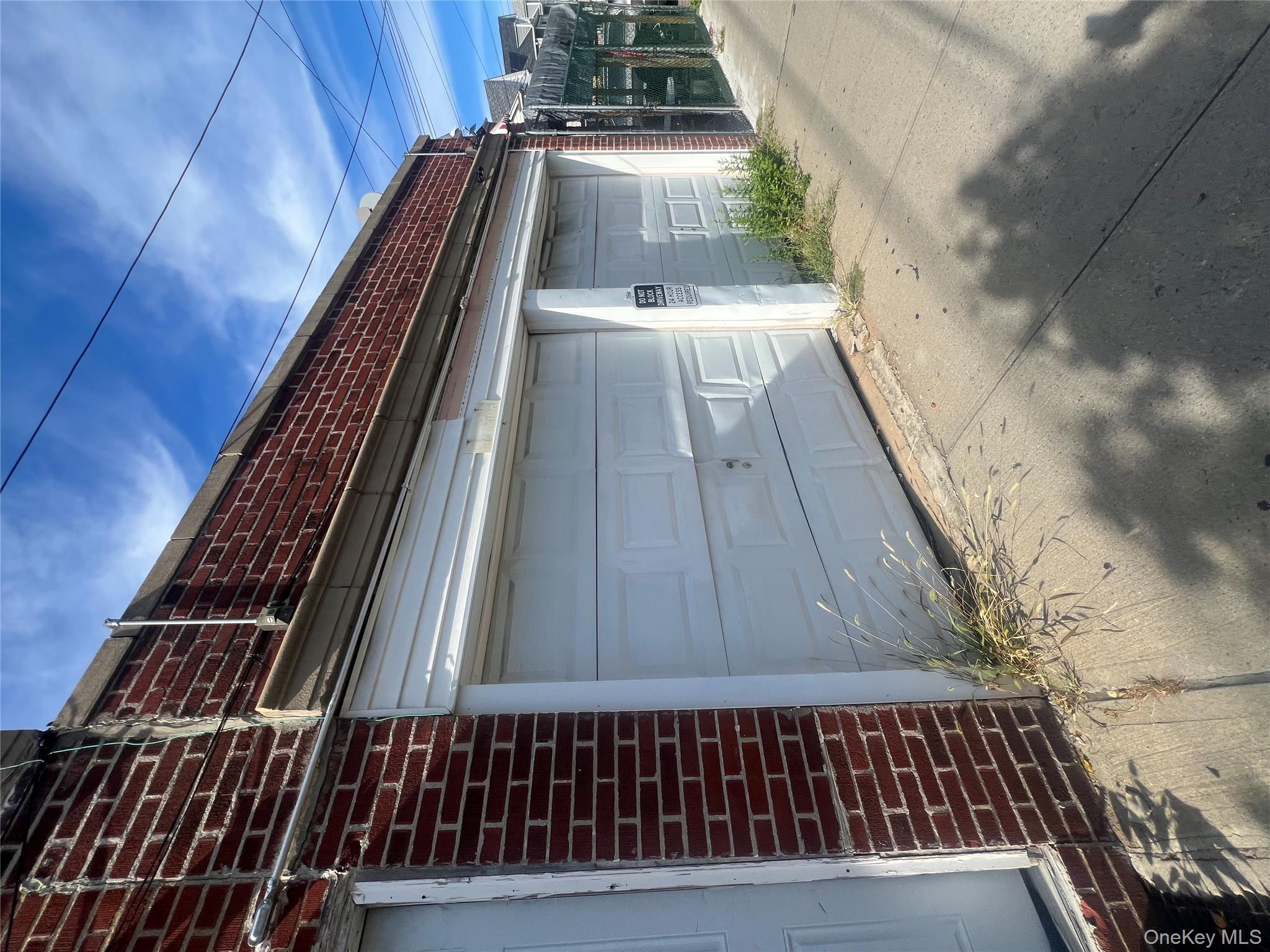 #4 photo, 11547 Sutphin Boulevard, Jamaica , NY 11434