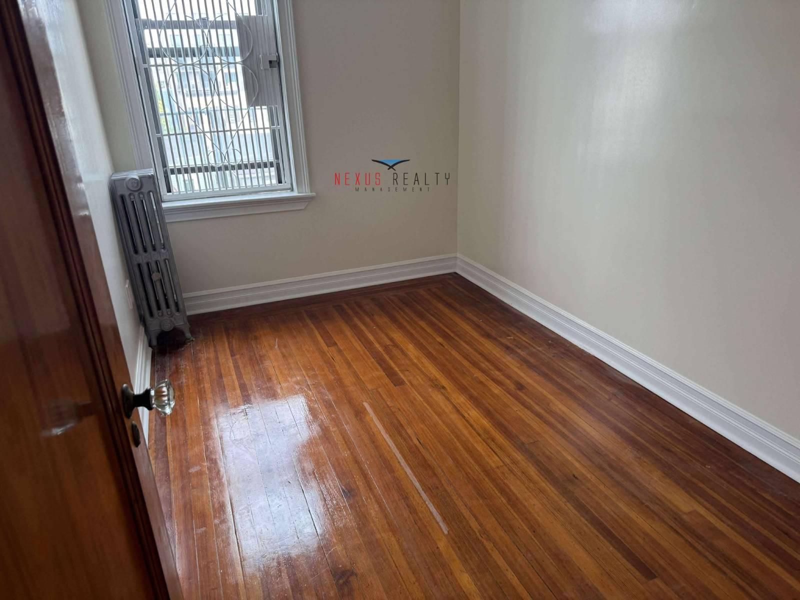 #11 photo, 33rd street & 34th Avenue, Astoria , NY 11106