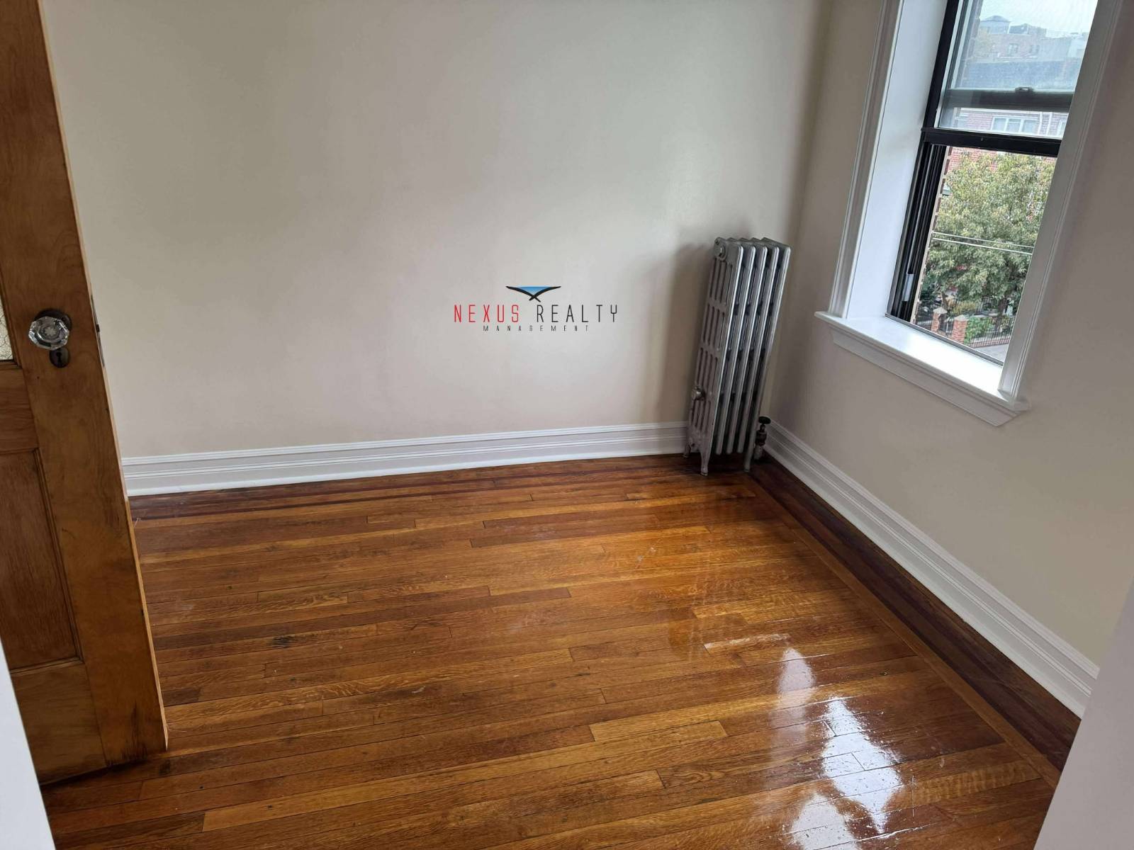 #12 photo, 33rd street & 34th Avenue, Astoria , NY 11106