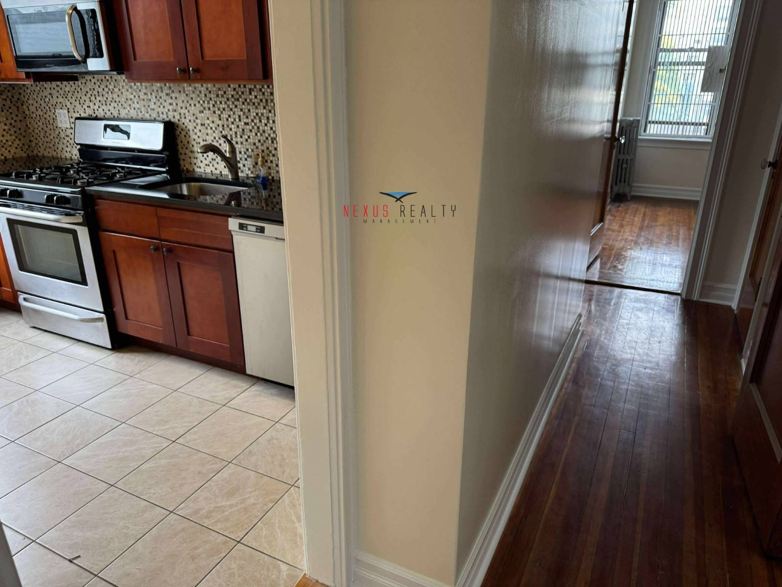 #3 photo, 33rd street & 34th Avenue, Astoria , NY 11106