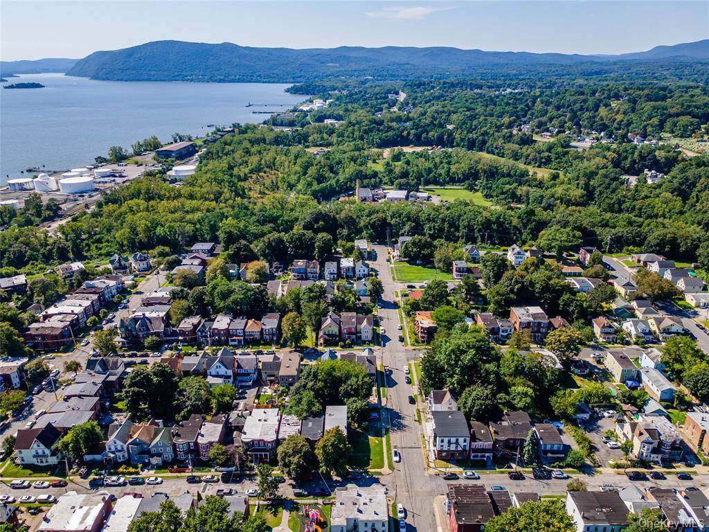 #19 photo, 69  Courtney Ave, Newburgh , NY 12550