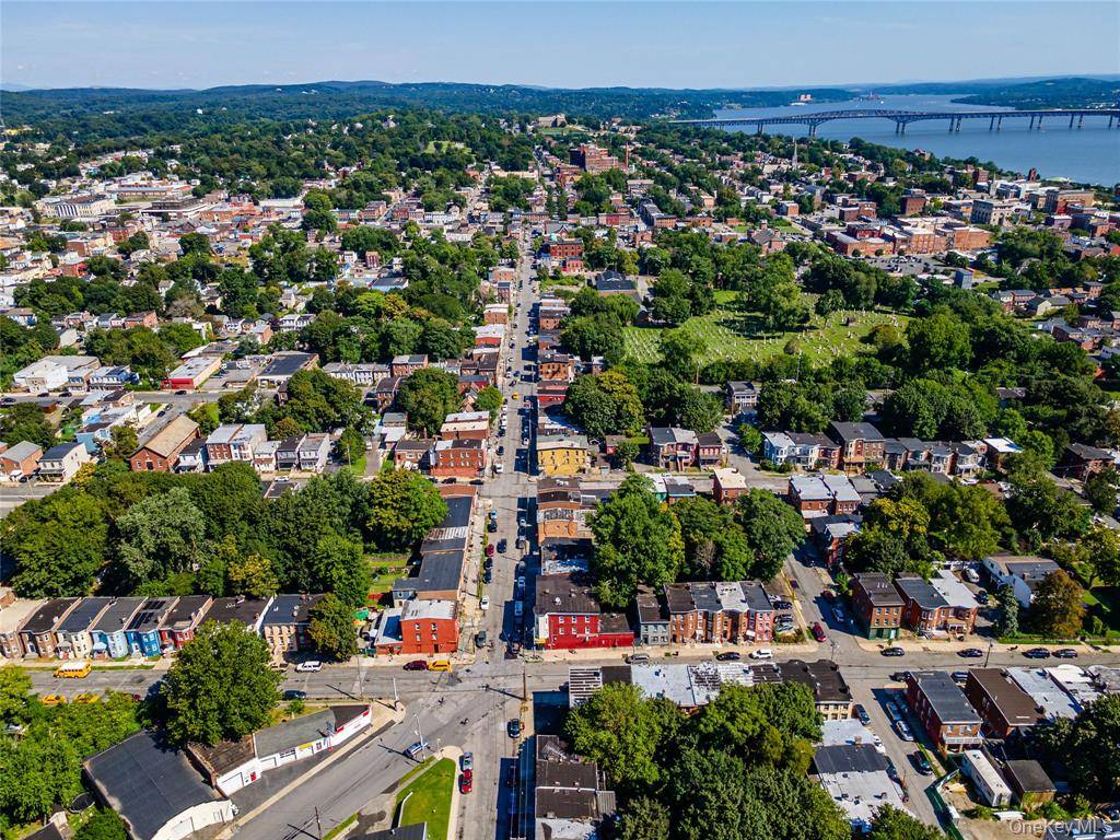 #16 photo, 193 Renwick Street, Newburgh , NY 12550