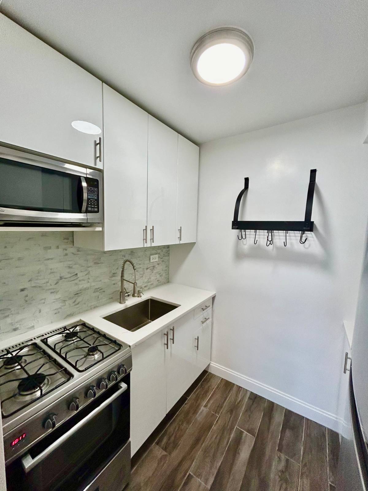 #4 photo, 5730 Mosholu ave, #3C, North Riverdale , NY 10471