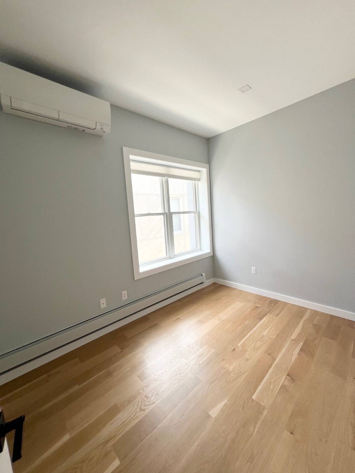 #5 photo, 945 77th street, #2nd Floor, Dyker Heights , NY 11228