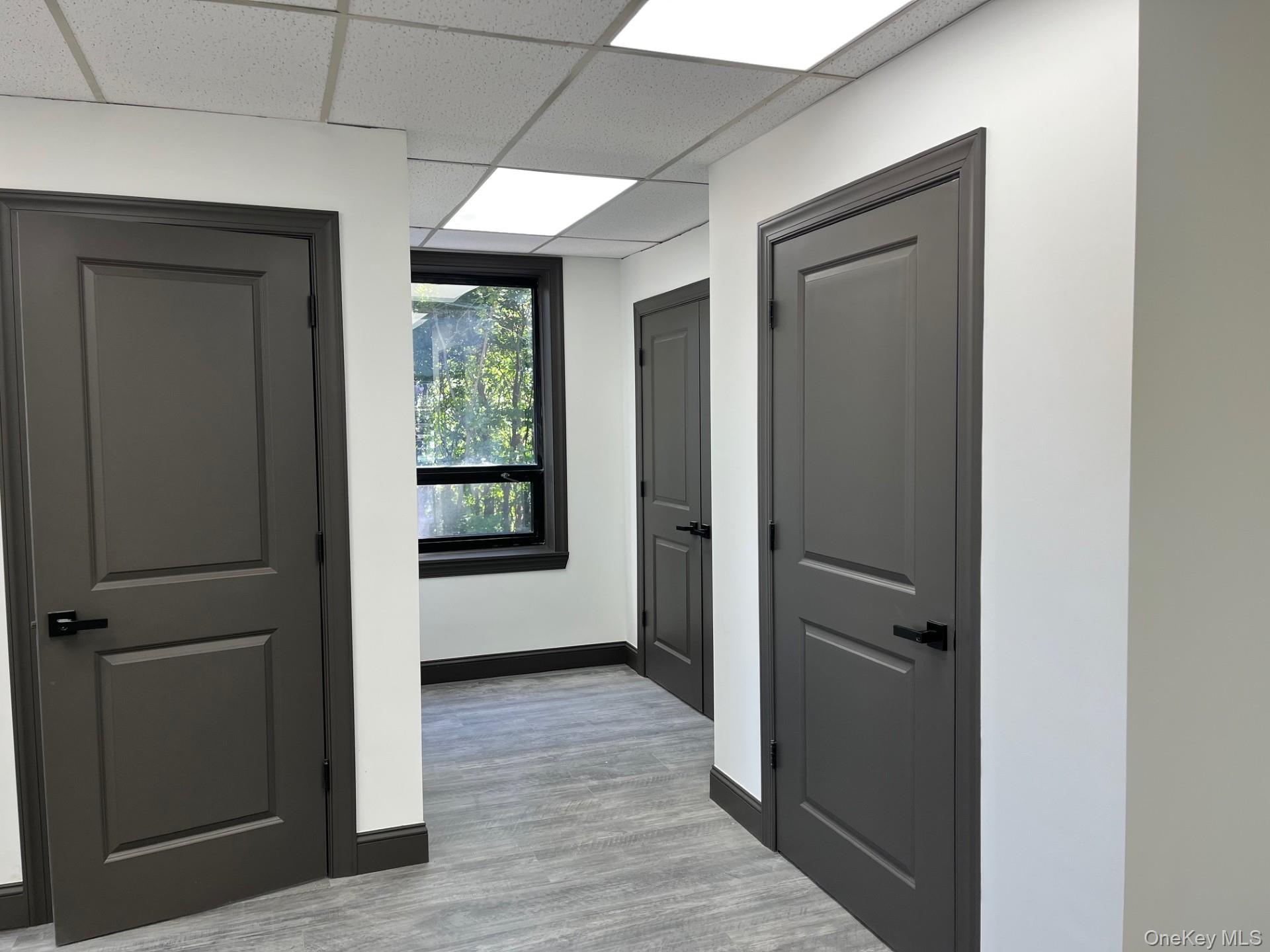 #2 photo, 40 Railroad Avenue, ナッソー郡 Glen Head , NY 11545