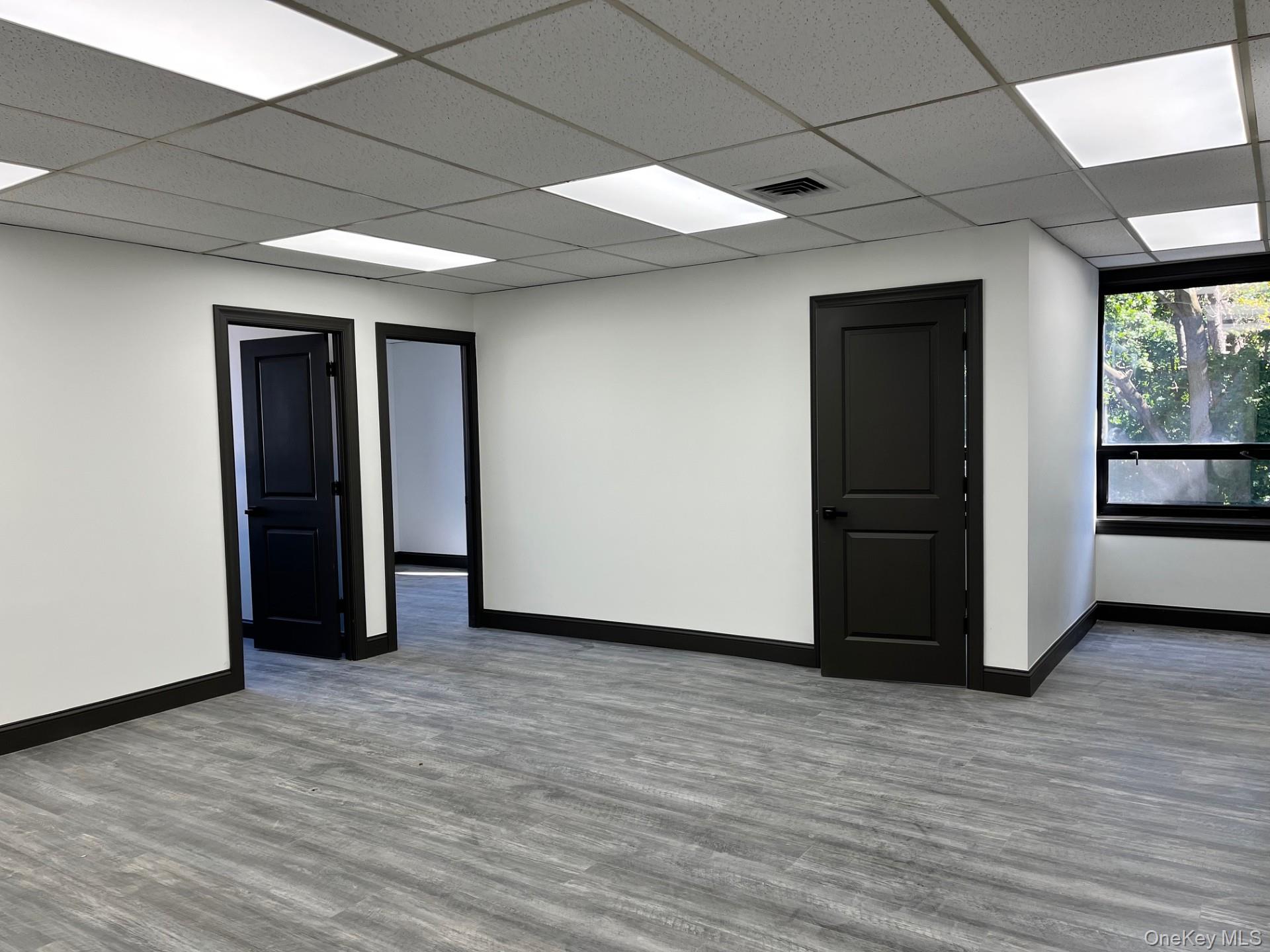 #5 photo, 40 Railroad Avenue, ナッソー郡 Glen Head , NY 11545