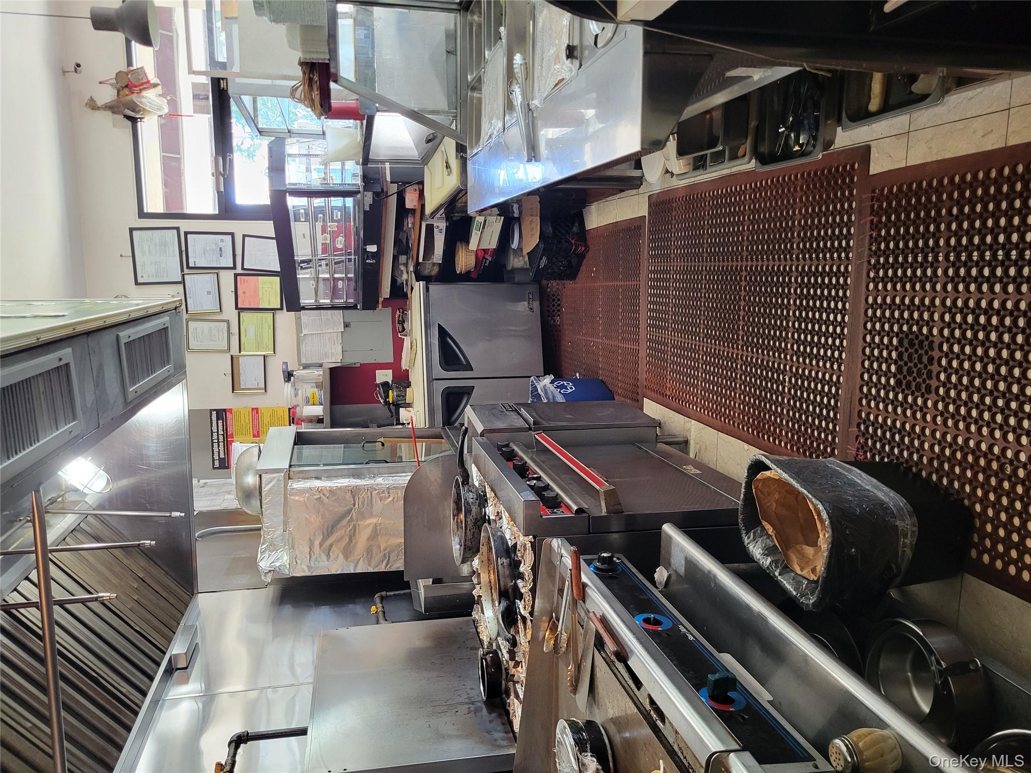 #6 photo, 1225 Flushing Avenue, ブルックリン区 Brooklyn , NY 11237