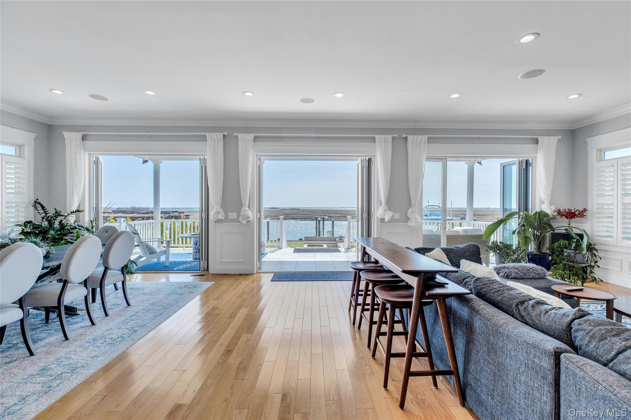 #14 photo, 3692 Ocean Avenue, ナッソー郡 Seaford , NY 11783