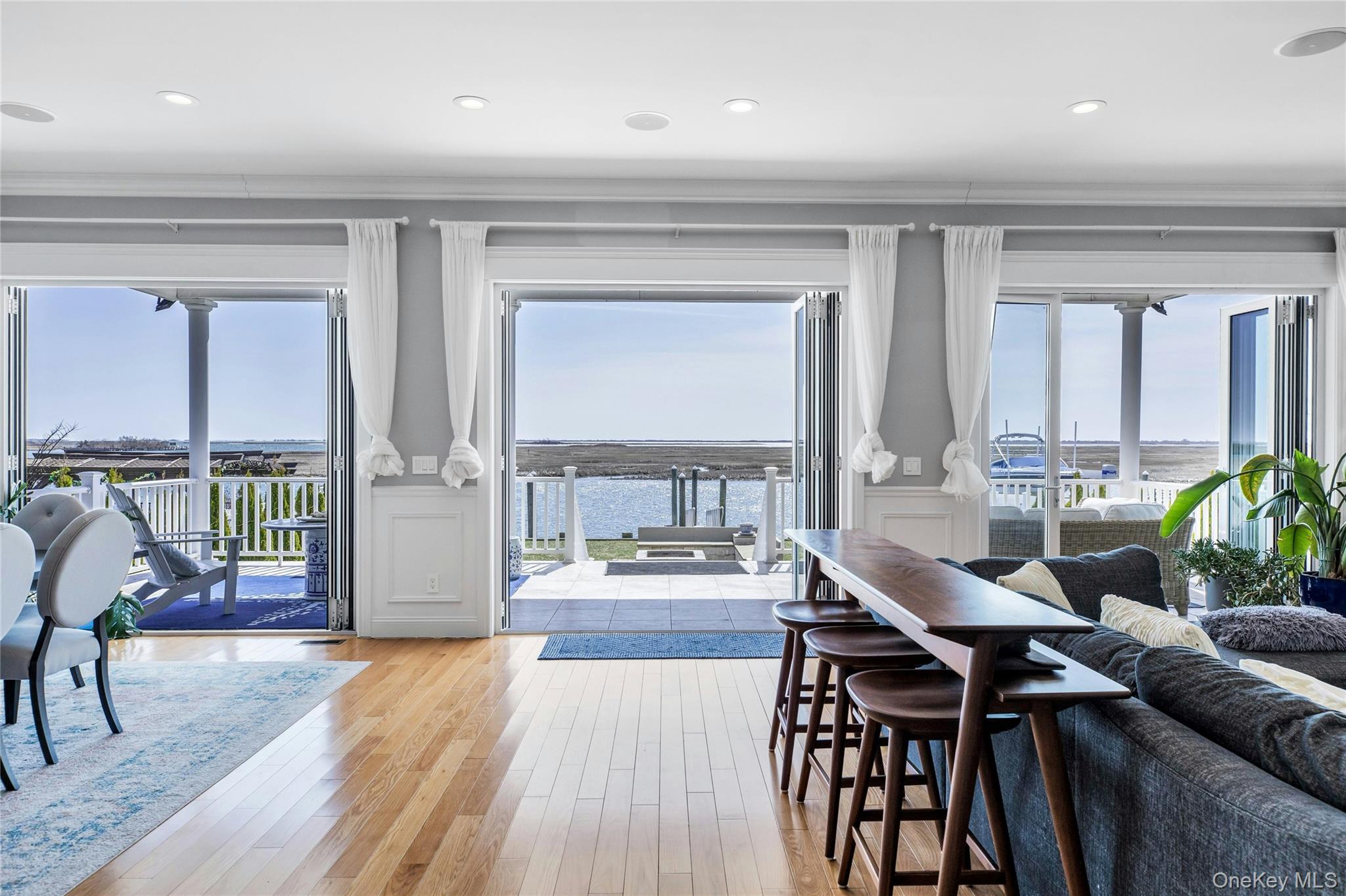 #20 photo, 3692 Ocean Avenue, ナッソー郡 Seaford , NY 11783